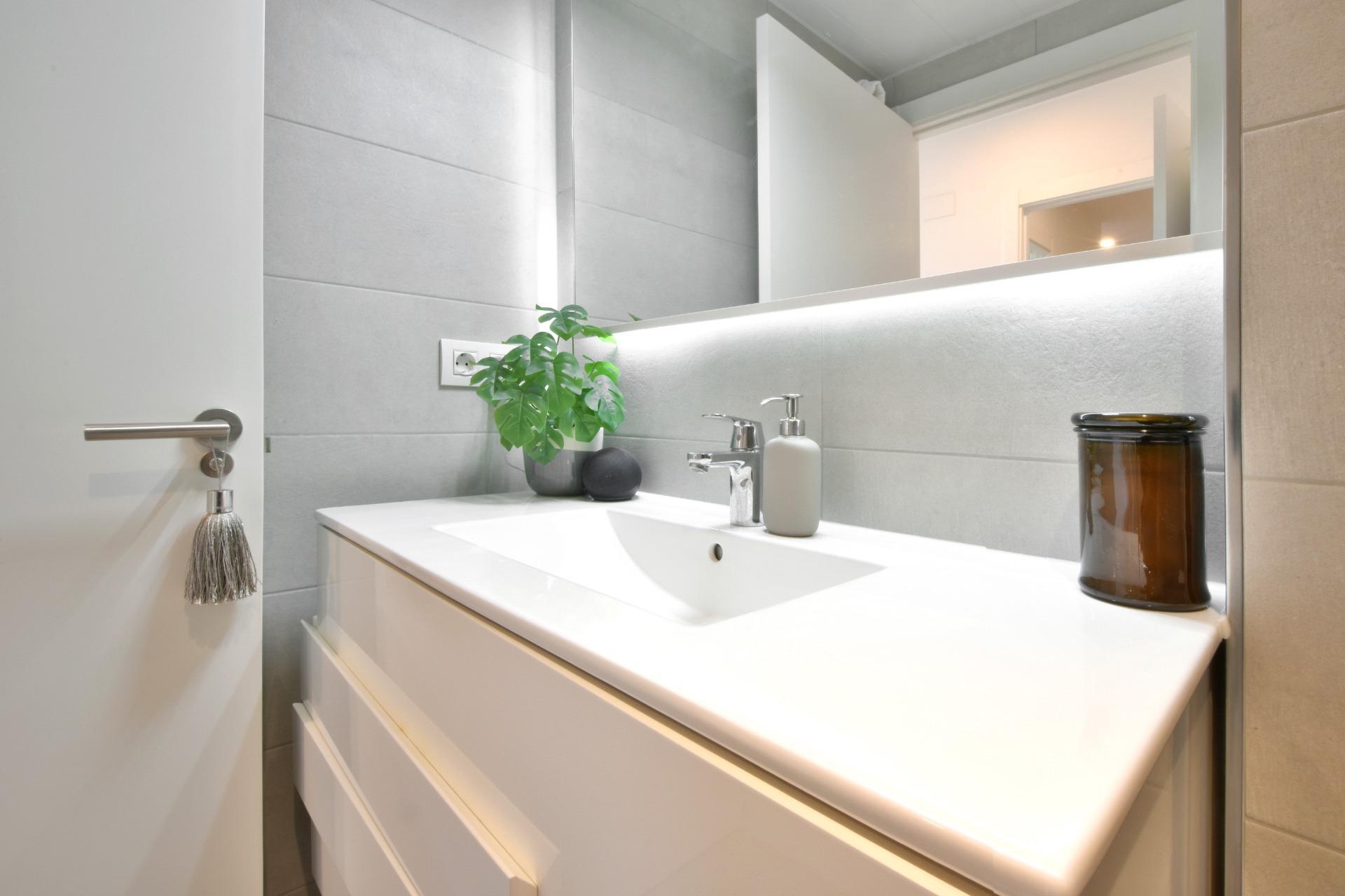 Pisos-Venta-LÂ´Hospitalet de Llobregat-1768124-Foto-28