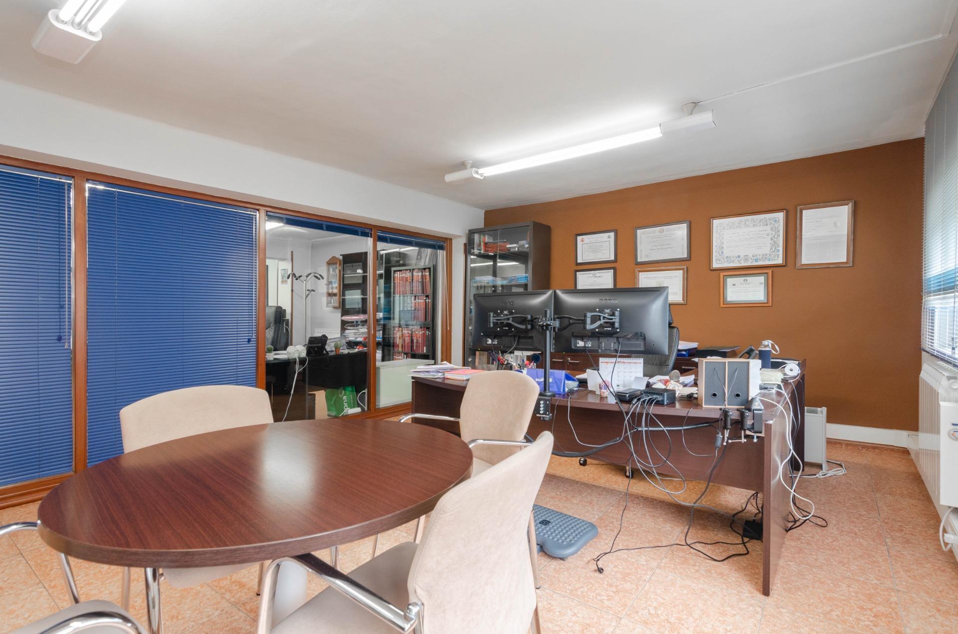 Negocios-Venta-Oviedo-1767611-Foto-32