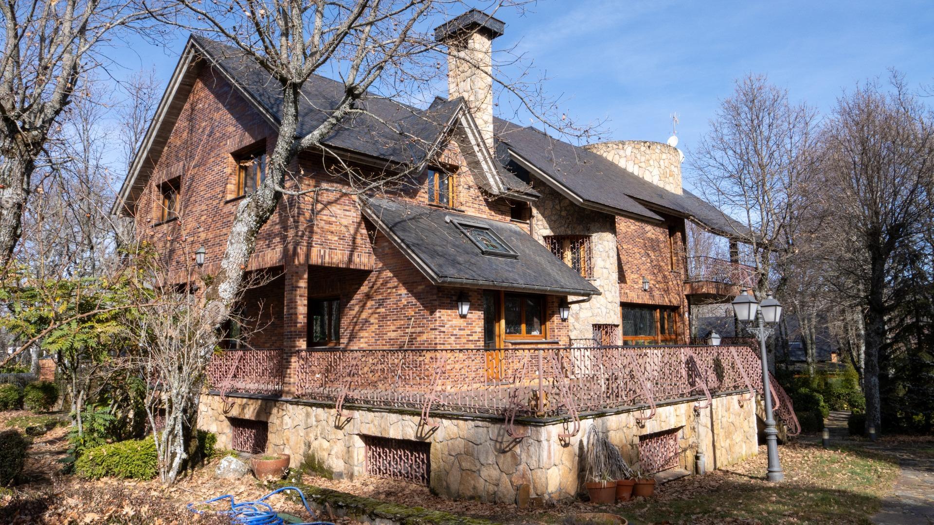 Casa en venta  El Espinar  2/15