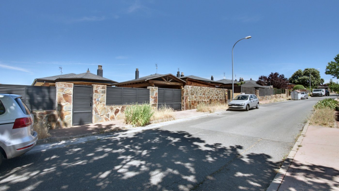 Casa en venta  El Espinar  31/33