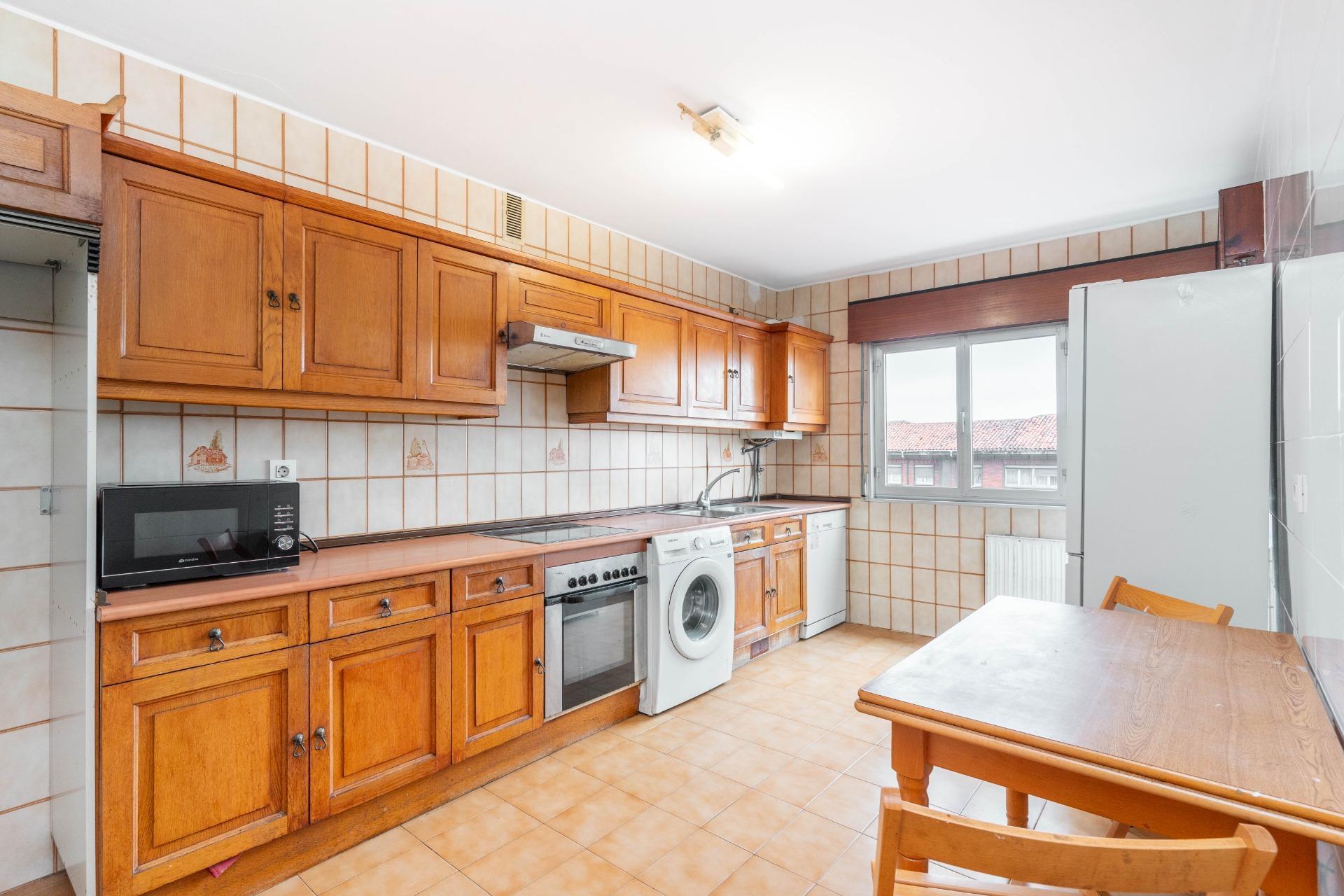 Pisos-Venta-Oviedo-1747670-Foto-2