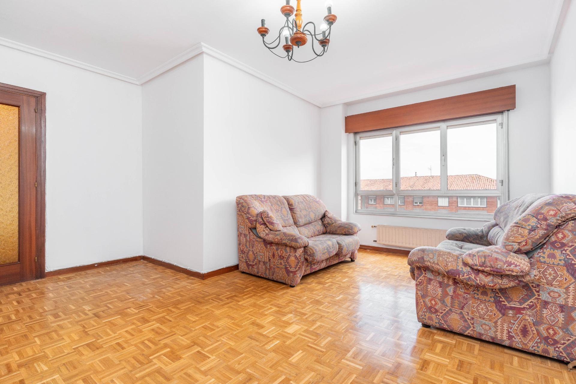 Pisos-Venta-Oviedo-1747670-Foto-5