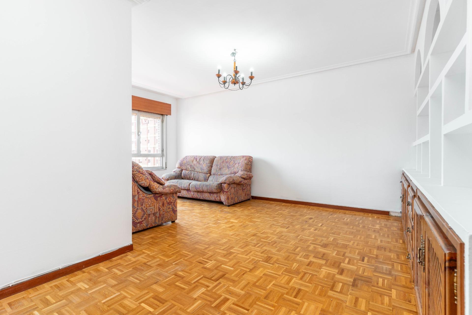 Pisos-Venta-Oviedo-1747670-Foto-19