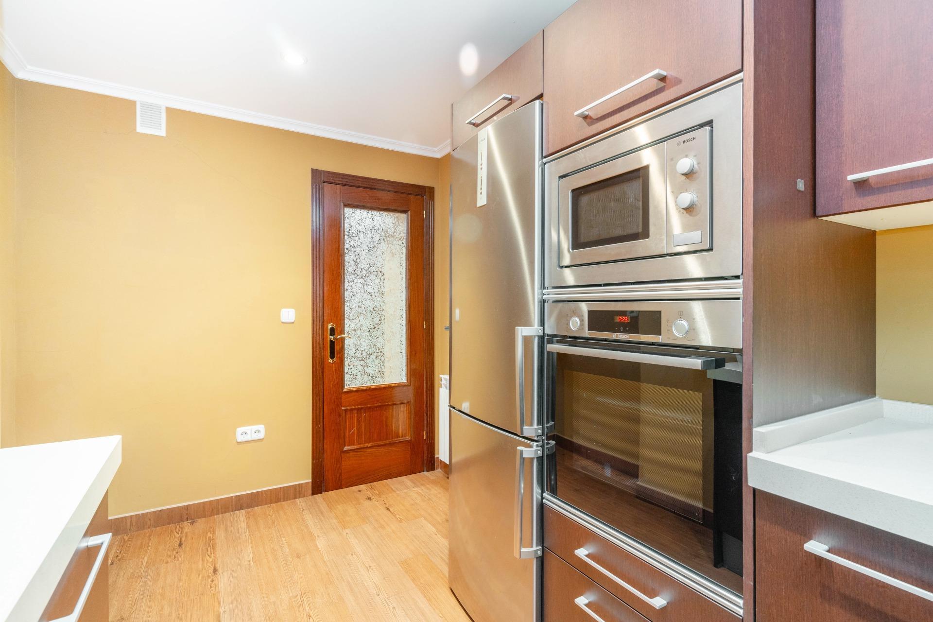 Pisos-Venta-Oviedo-1746168-Foto-9