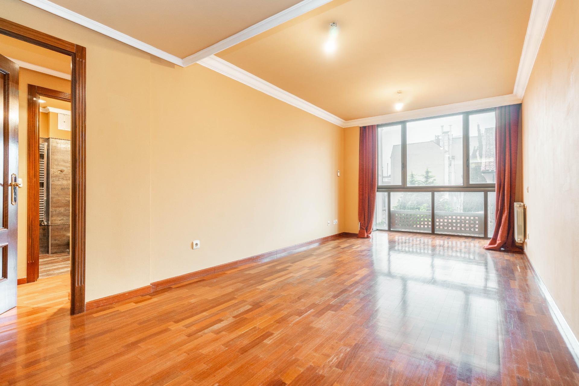 Pisos-Venta-Oviedo-1746168-Foto-13