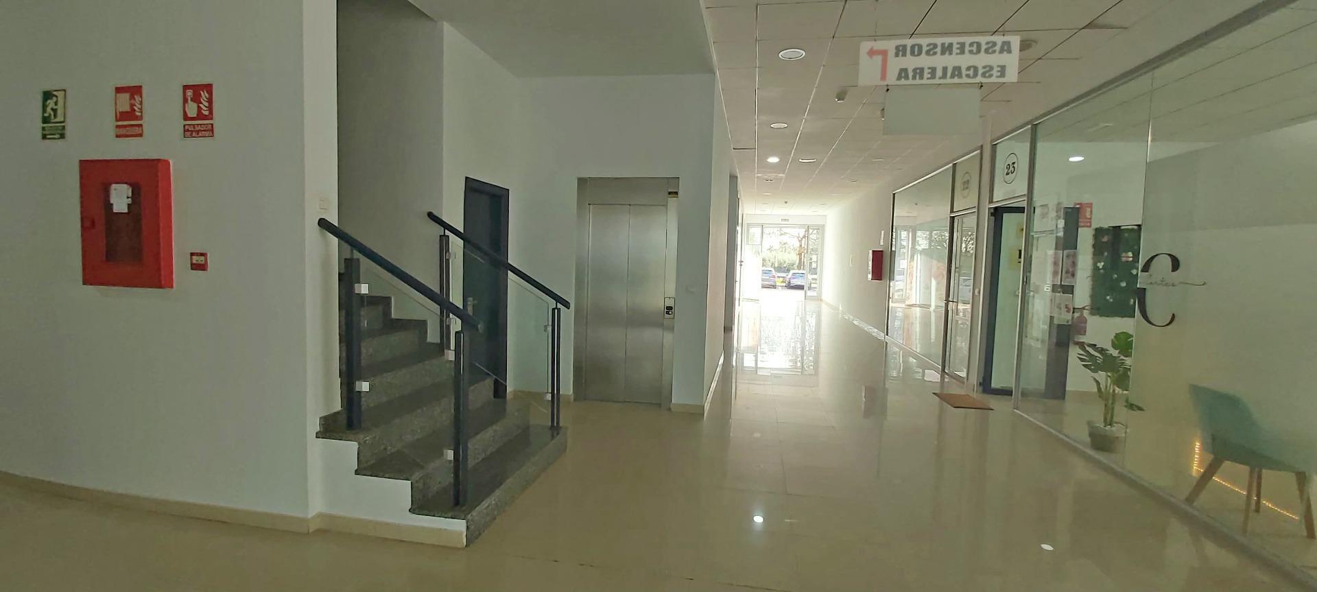 Oficinas-Venta-Bollullos de la MitaciÃ³n-1702968-Foto-17
