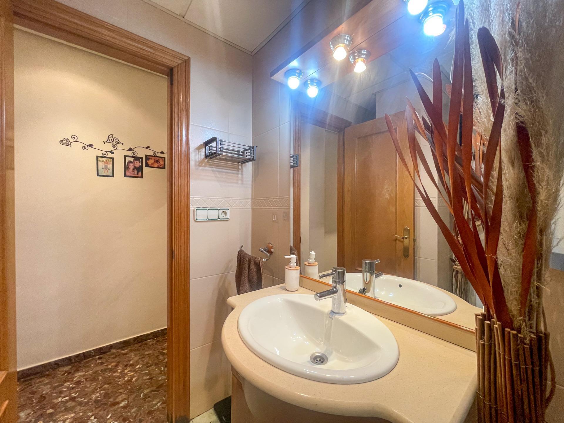 Pisos-Venta-Requena-1791728-Foto-35