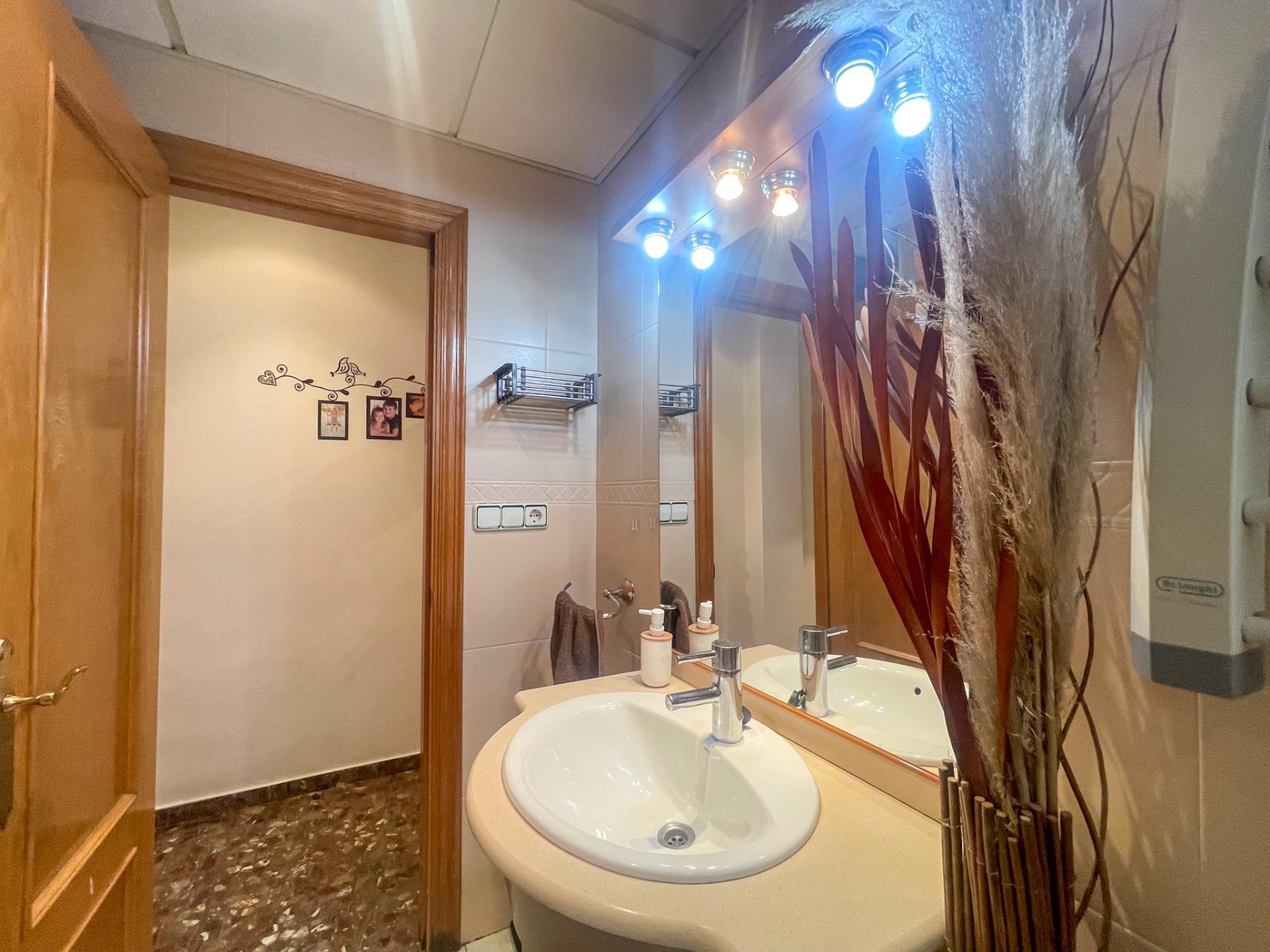 Pisos-Venta-Requena-1791728-Foto-34