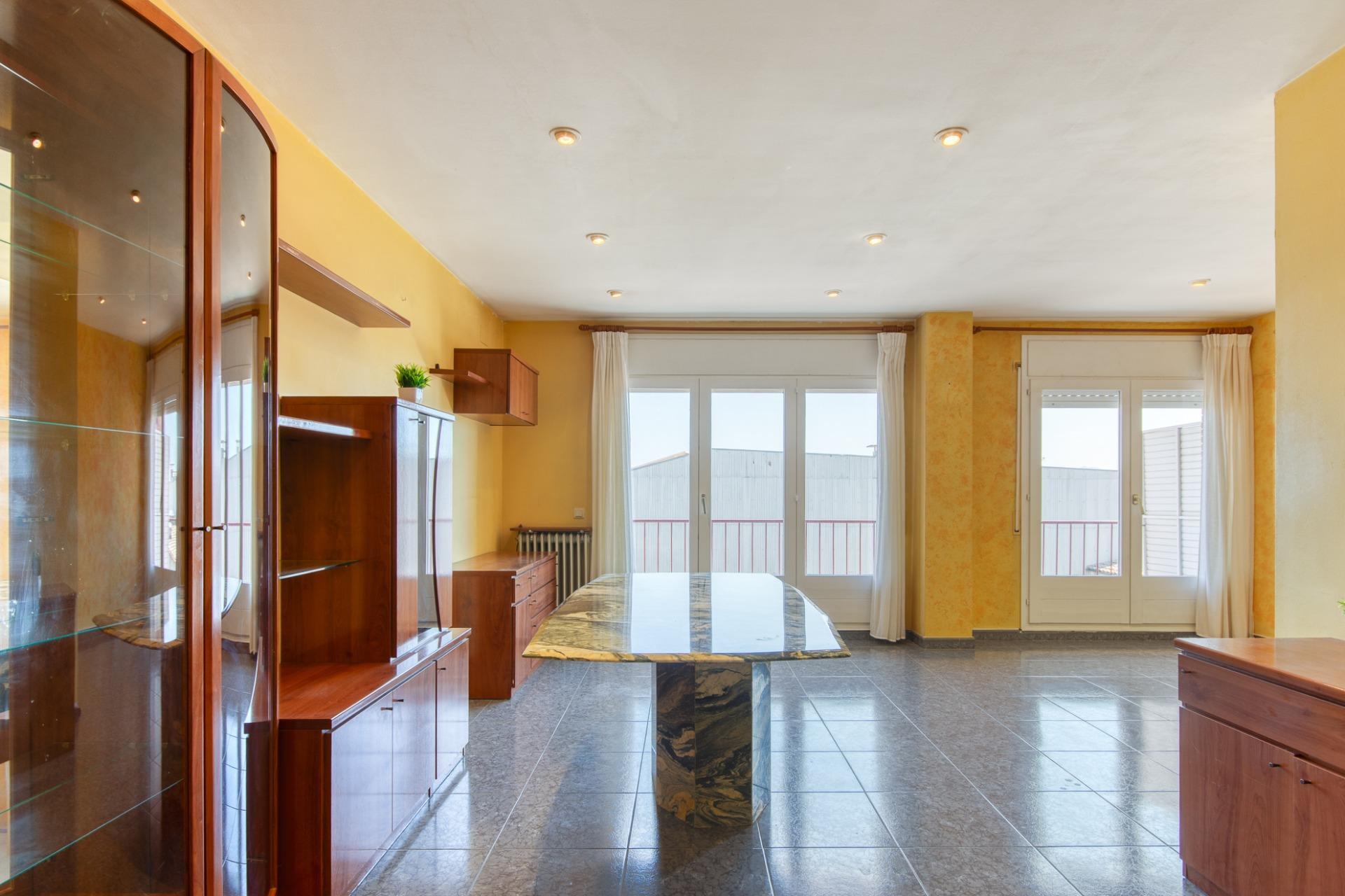 Pisos-Venta-Figueres-1827929-Foto-2