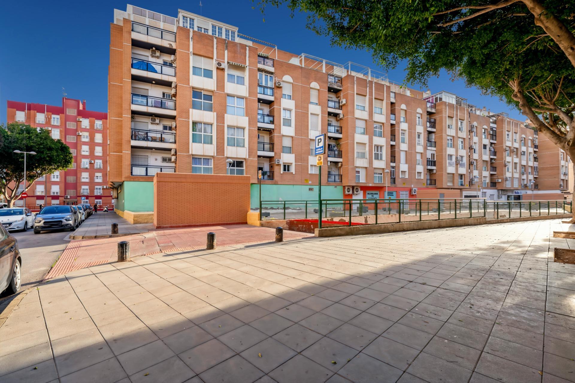 Garajes-Venta-AlmerÃ­a-1681660-Foto-3