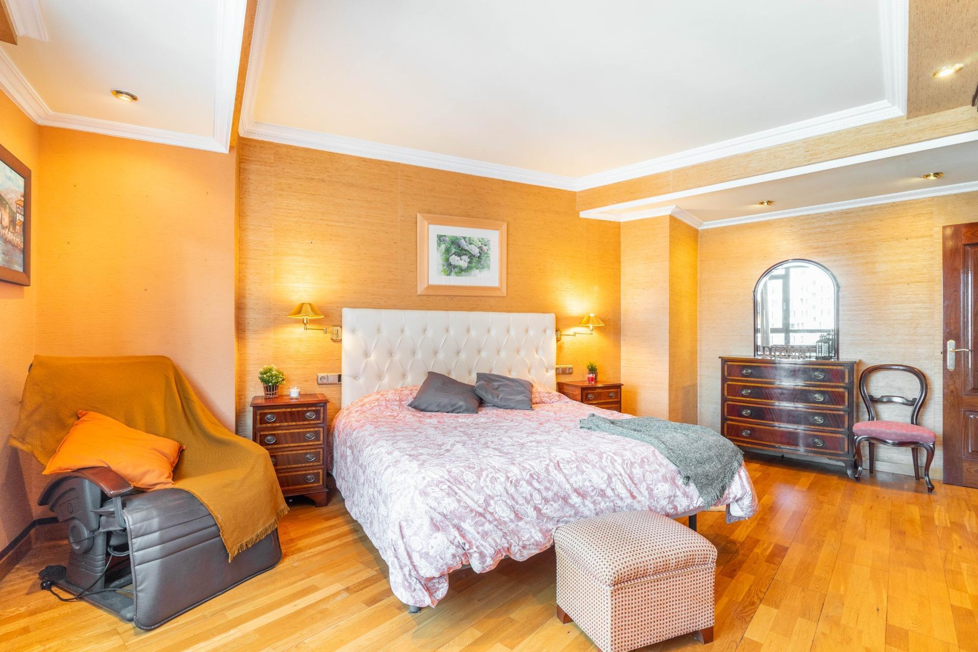 Pisos-Venta-Oviedo-1414465-Foto-4
