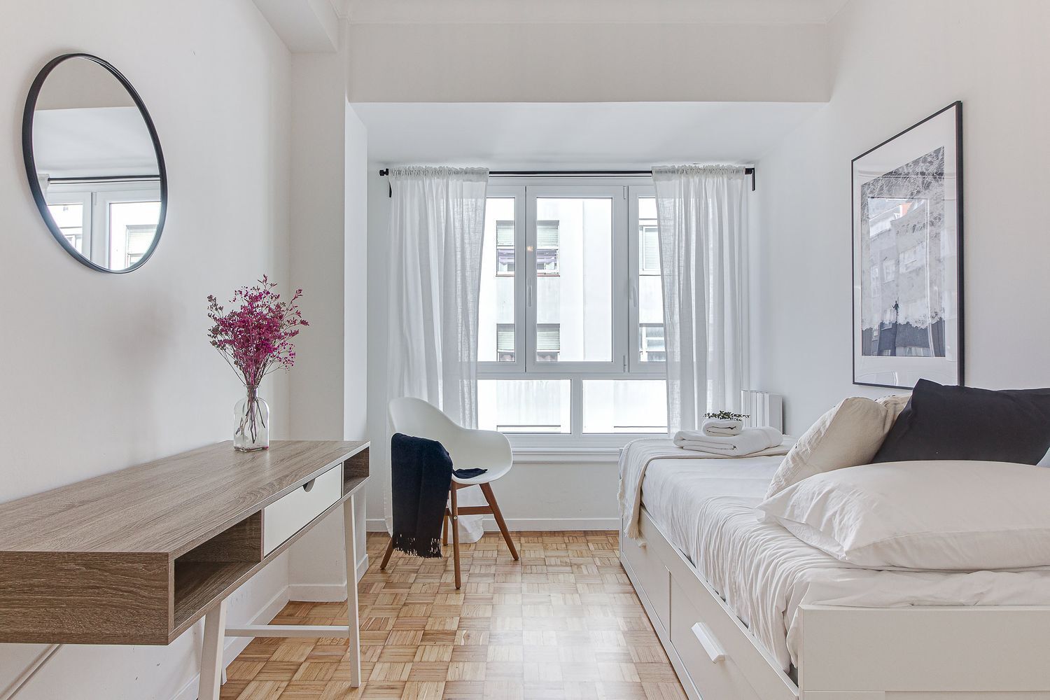 Piso en alquiler  calle Nicomedes Pastor Díaz, A Coruña, La Coruña  13/28