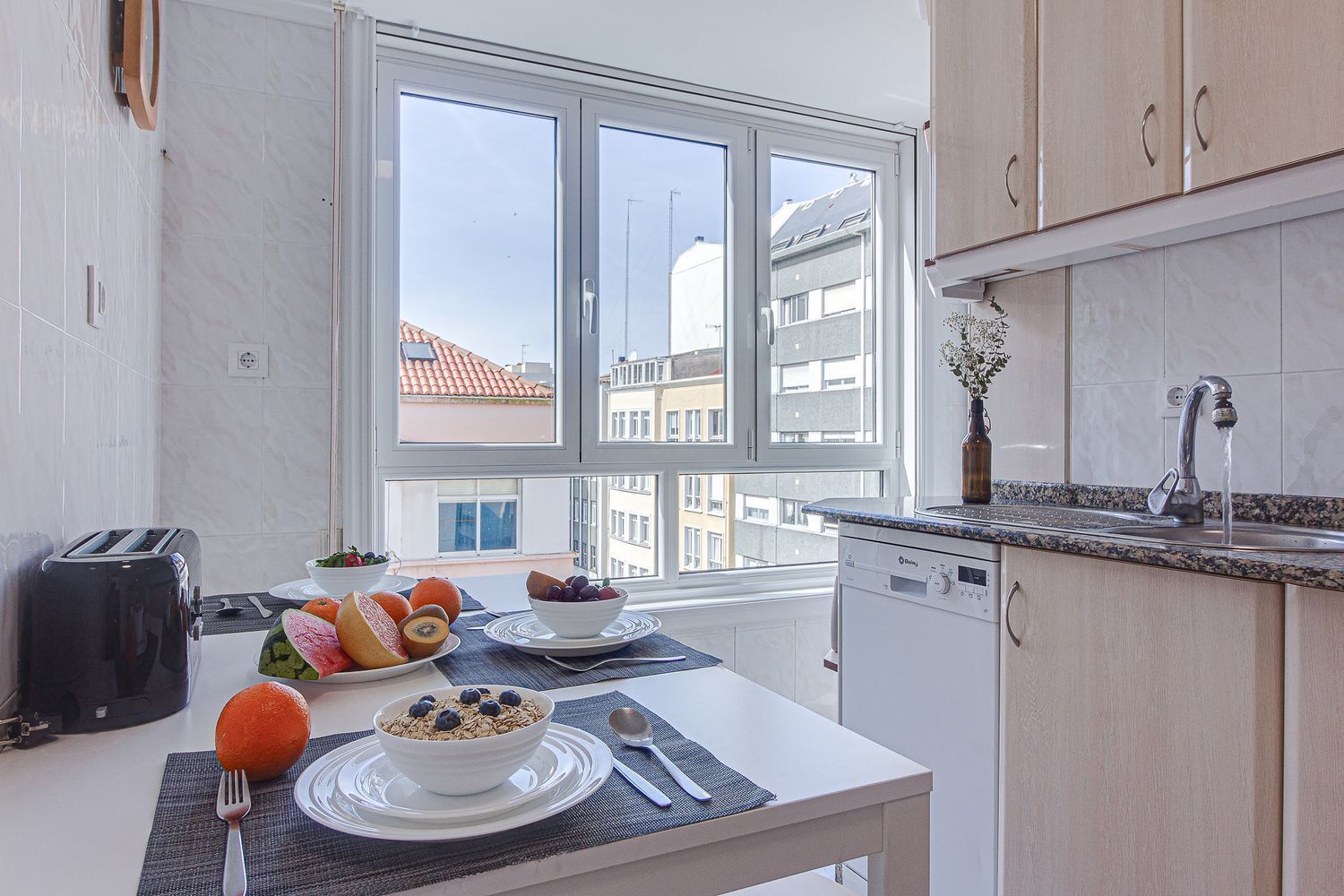 Piso en alquiler  calle Nicomedes Pastor Díaz, A Coruña, La Coruña  14/28