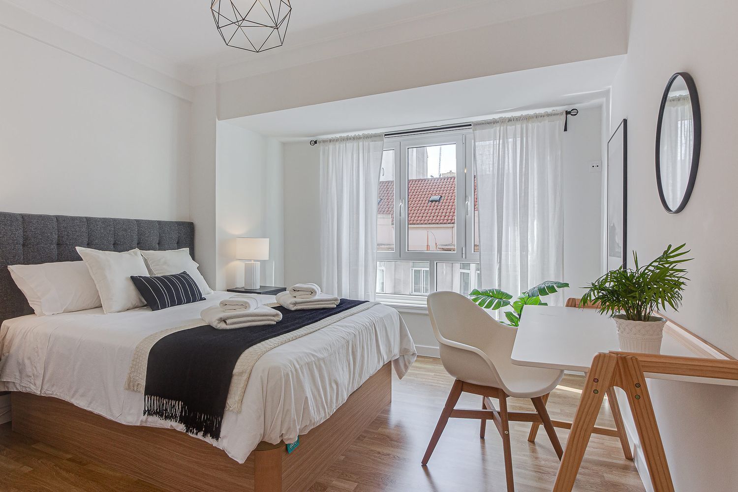 Piso en alquiler  calle Nicomedes Pastor Díaz, A Coruña, La Coruña  20/28