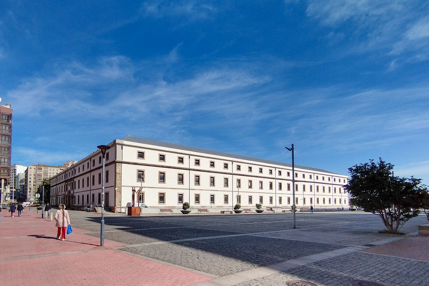 Piso en alquiler  calle Nicomedes Pastor Díaz, A Coruña, La Coruña  26/28