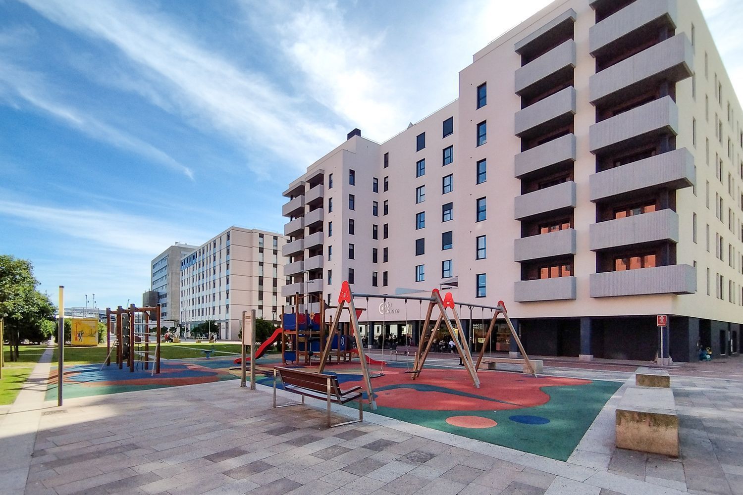 Piso en alquiler  calle Nicomedes Pastor Díaz, A Coruña, La Coruña  27/28