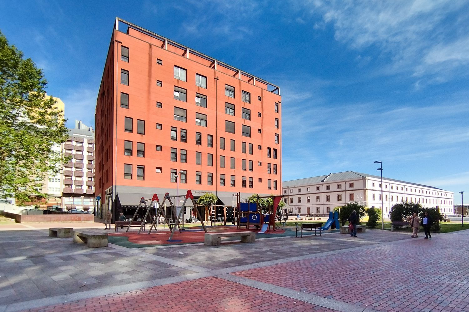 Piso en alquiler  calle Nicomedes Pastor Díaz, A Coruña, La Coruña  28/28