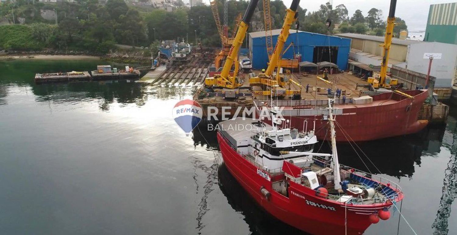 Naves-Venta-MoaÃ±a-1403404-Foto-12