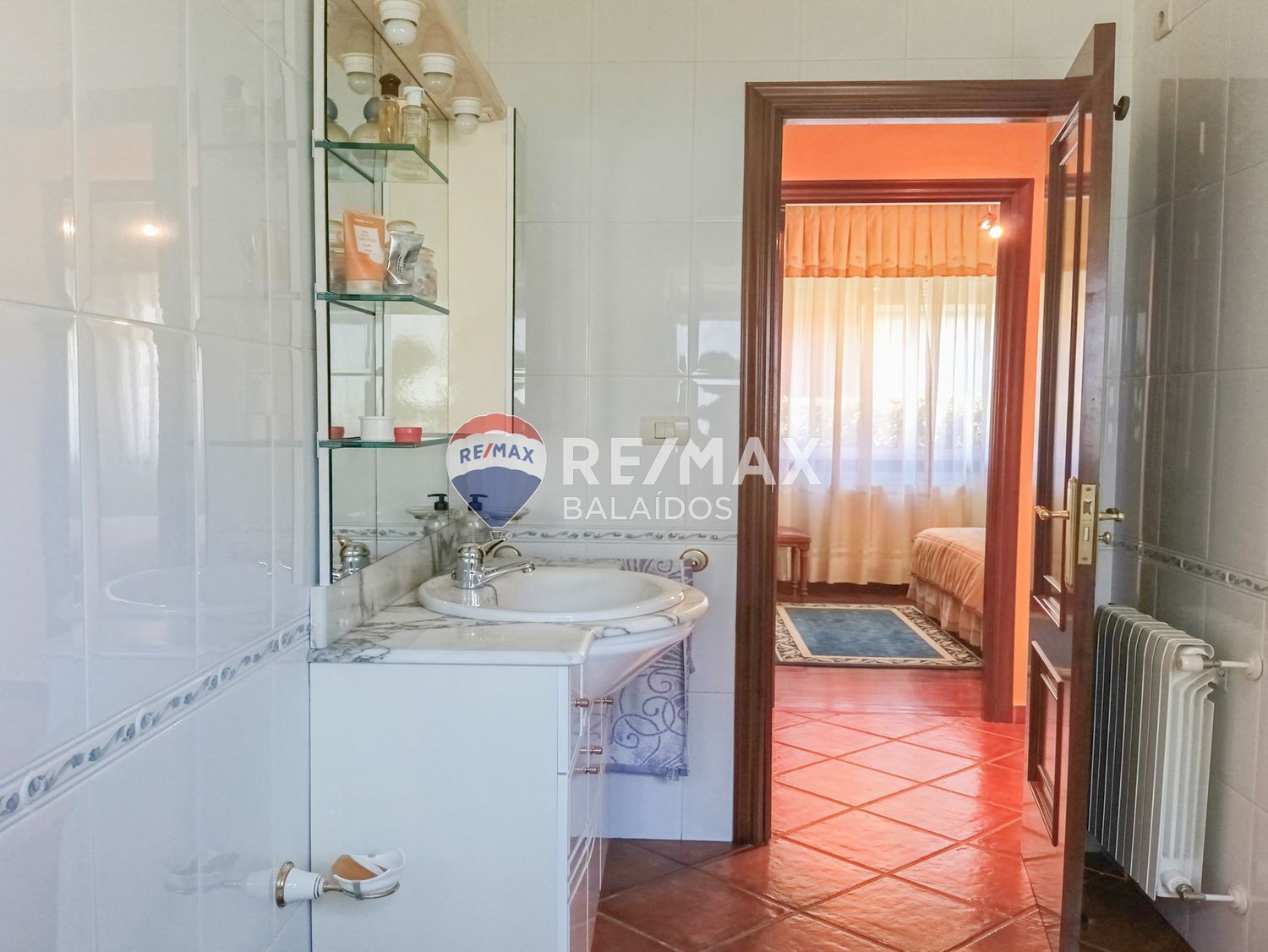 Casa en venta  calle Lugar a Riña, Oya  46/58