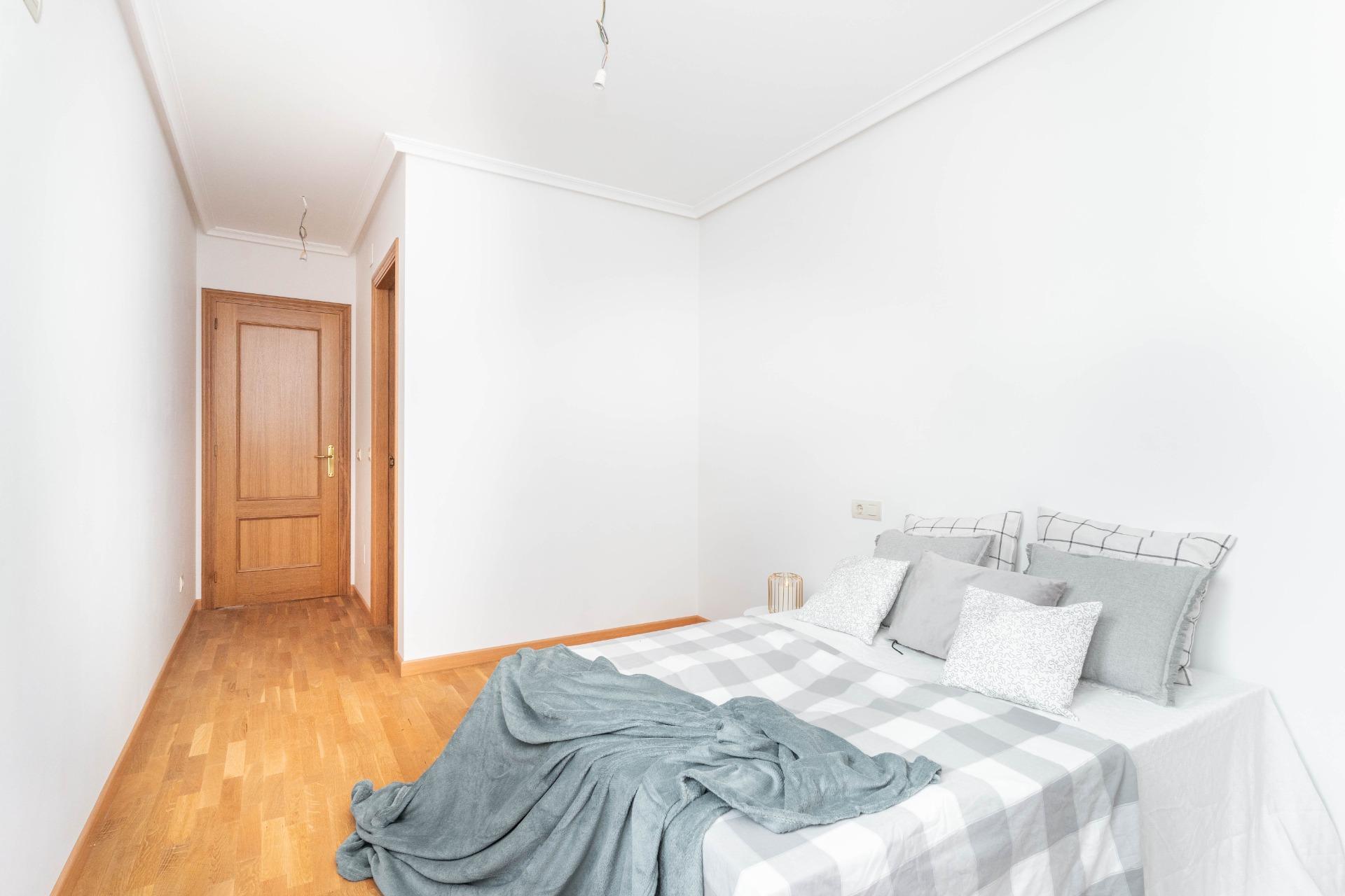 Pisos-Venta-Salas-1587419-Foto-15
