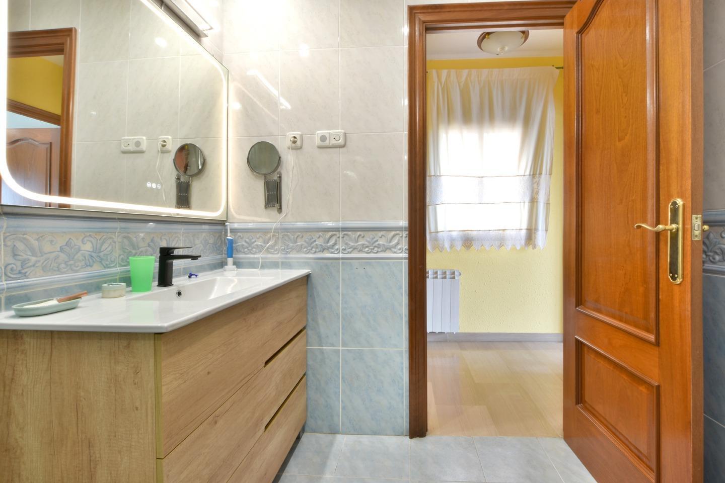 Casas o chalets-Venta-Santa Coloma de Gramanet-1723360-Foto-42