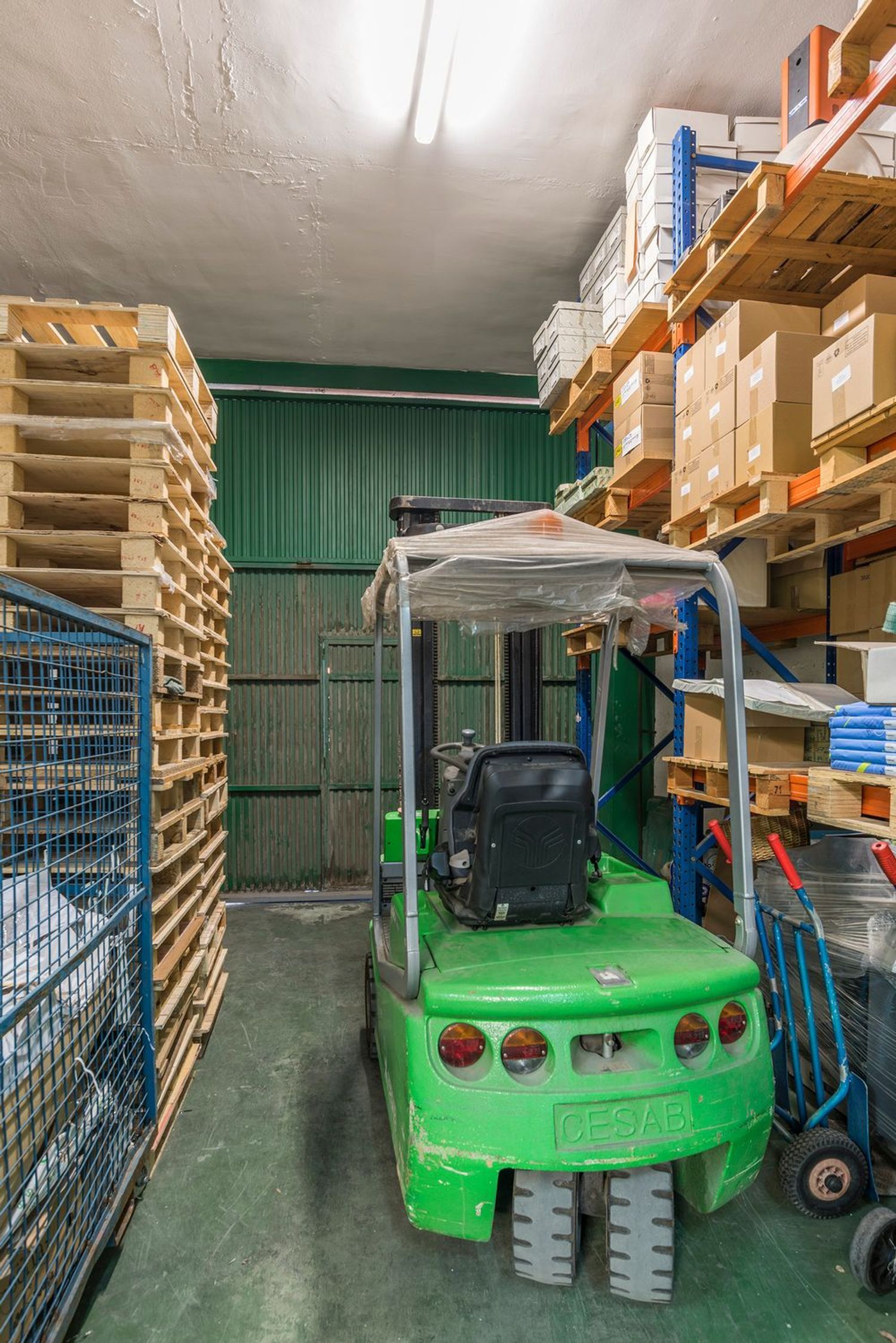 Naves-Venta-San Fernando de Henares-1080783-Foto-17