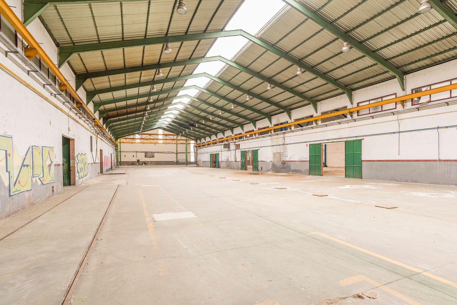 Naves-Venta-OlÃ­as del Rey-1655056-Foto-3