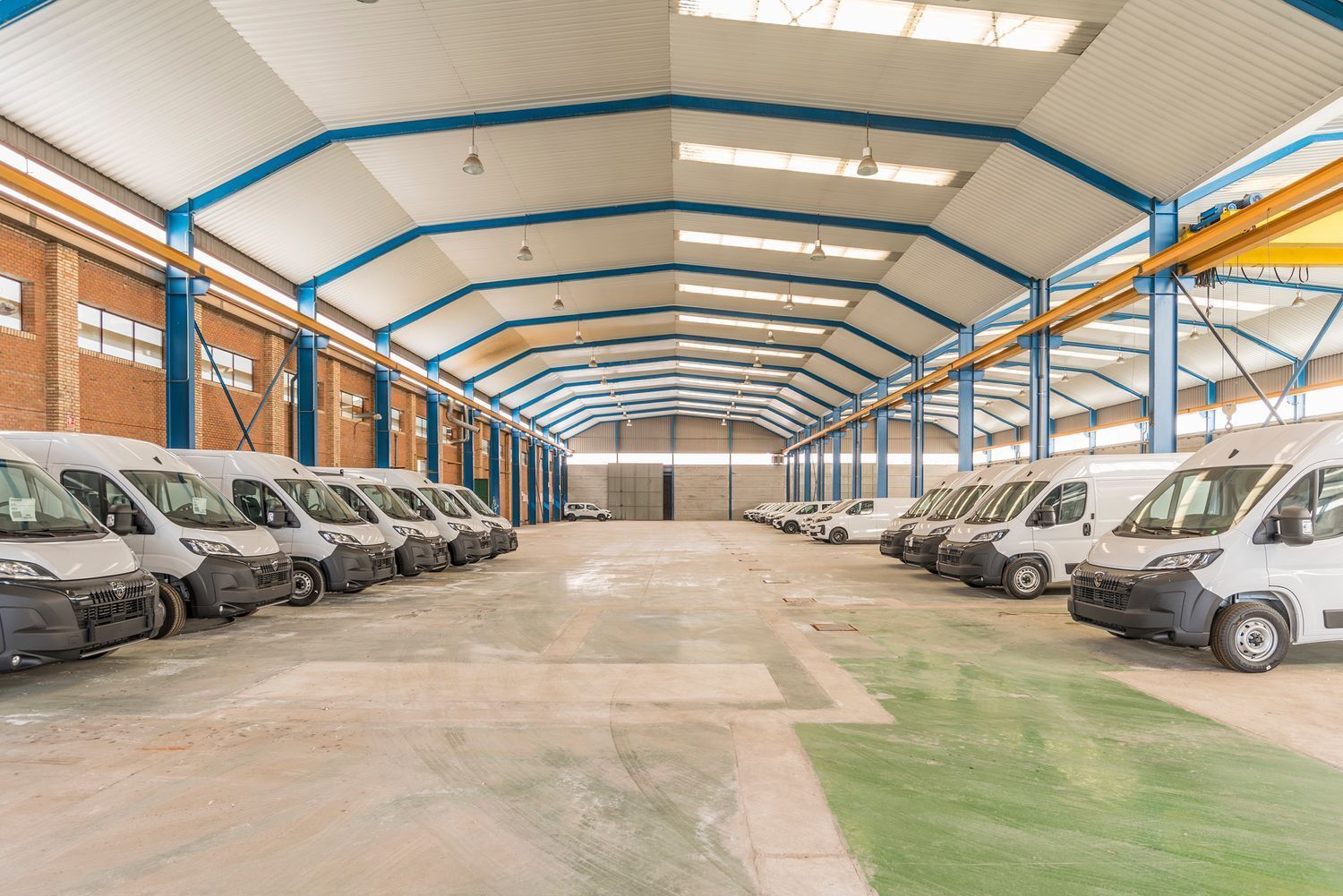 Naves-Venta-OlÃ­as del Rey-1655056-Foto-2