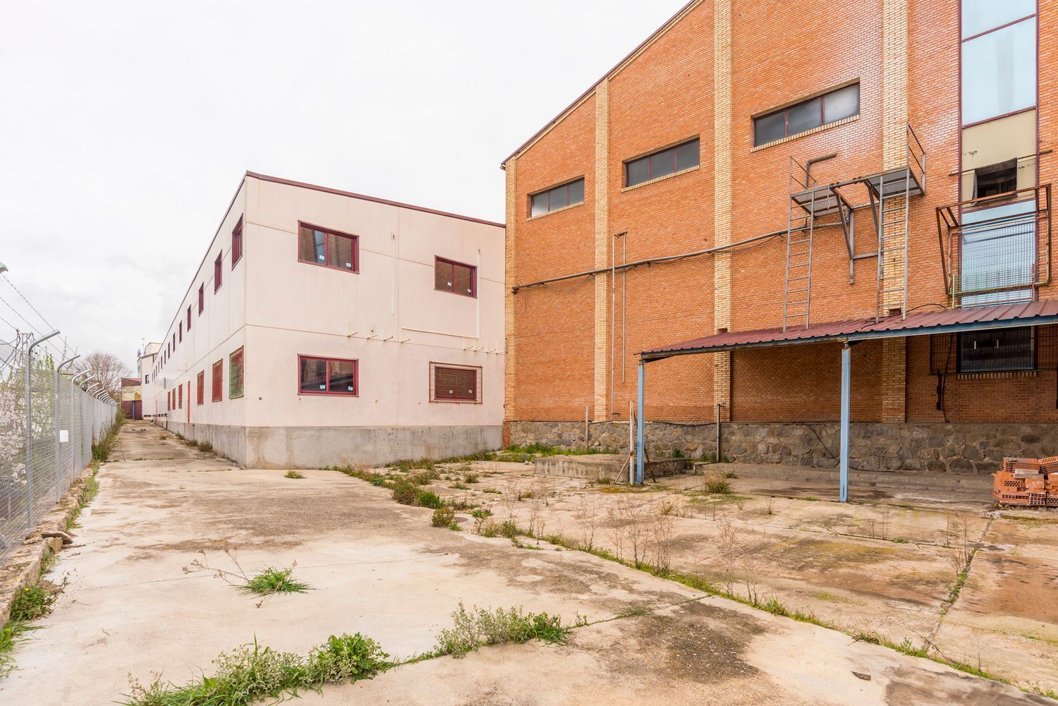 Naves-Venta-OlÃ­as del Rey-1655056-Foto-18