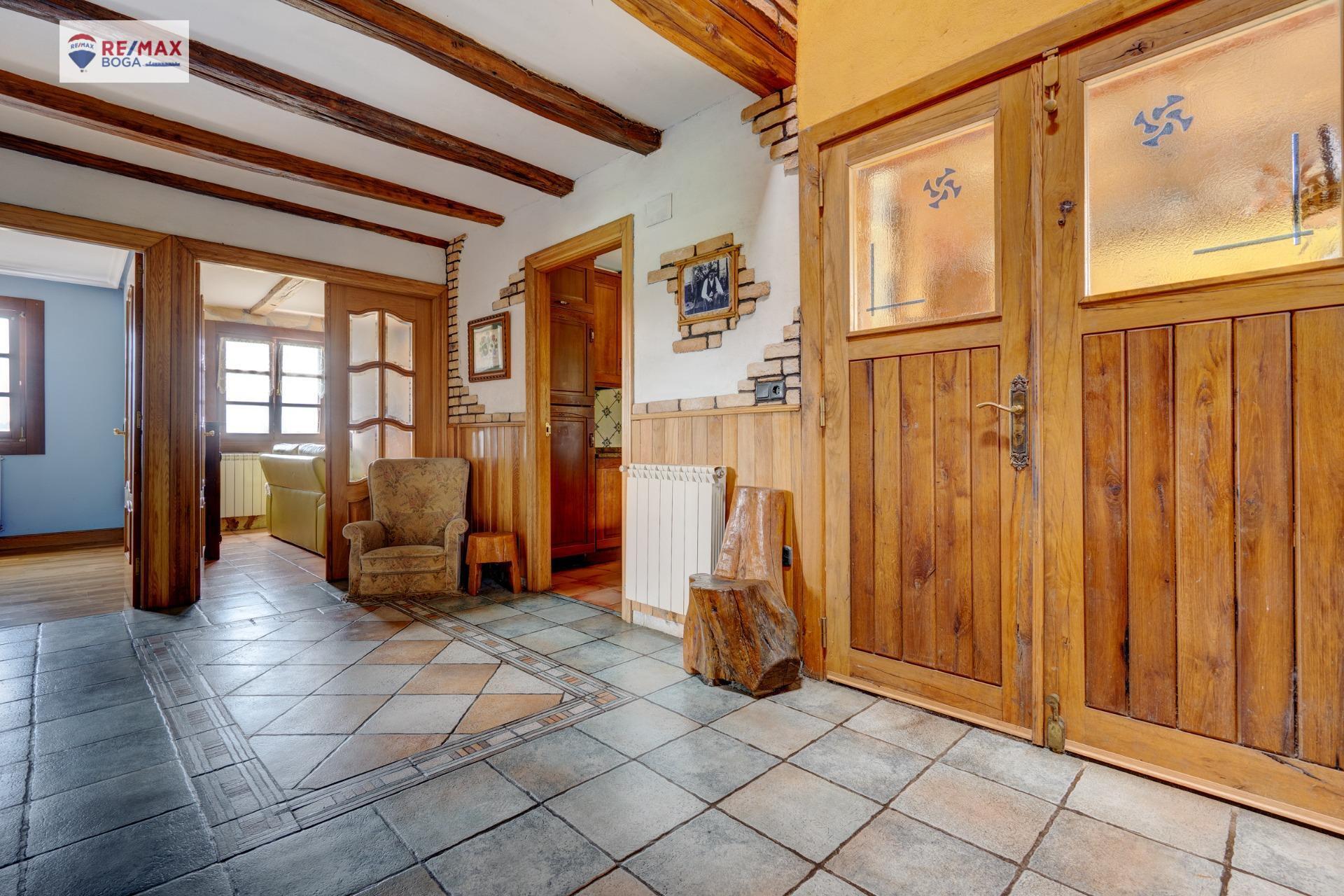 CASA FAMILIAR INDEPENDIENTE, EN ARAMAIO-ALAVA