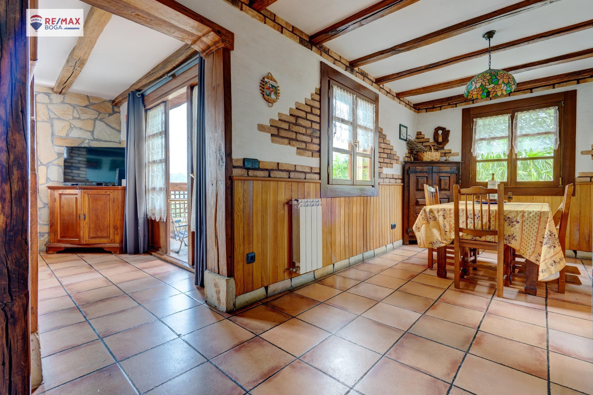 CASA FAMILIAR INDEPENDIENTE, EN ARAMAIO-ALAVA