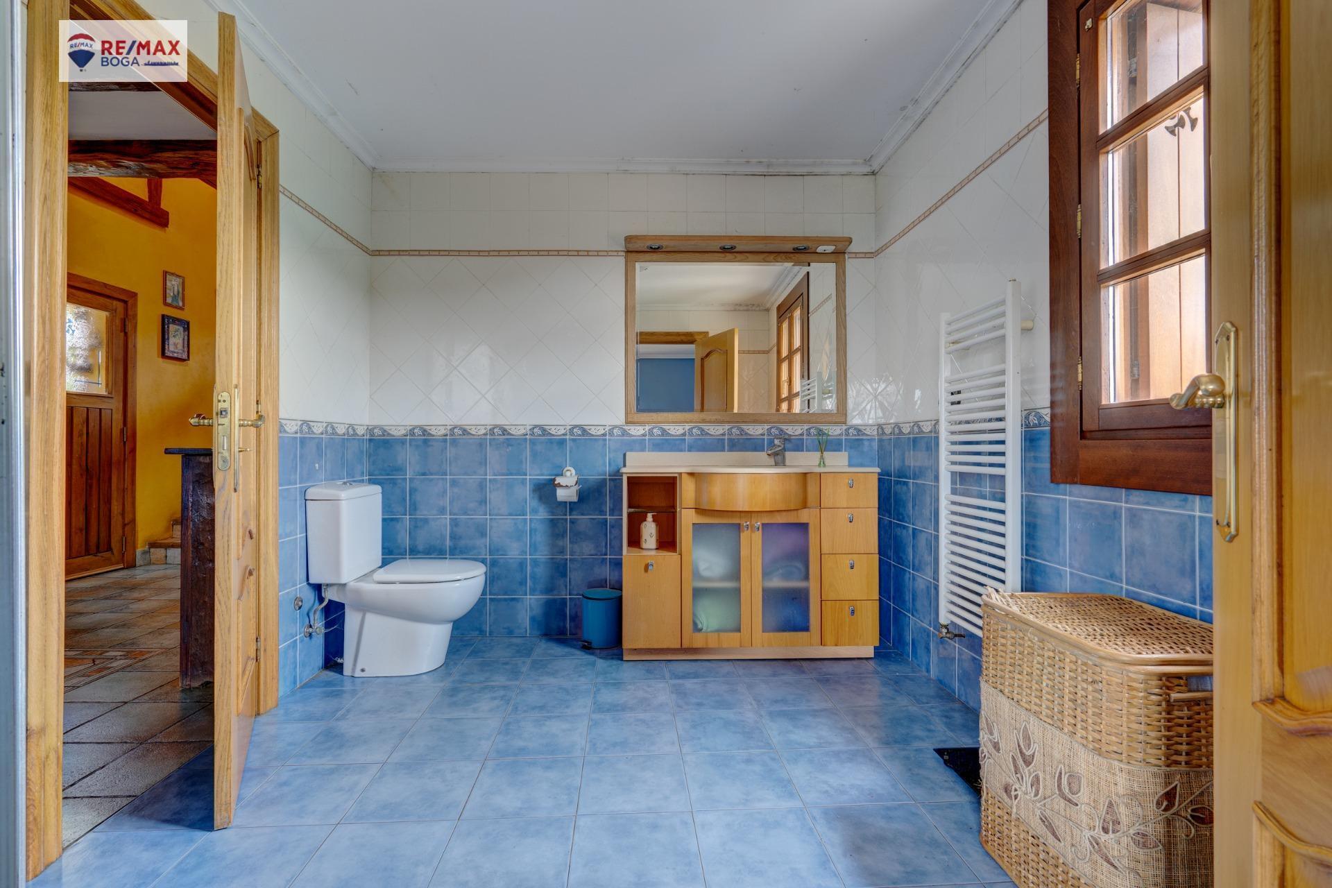 CASA FAMILIAR INDEPENDIENTE, EN ARAMAIO-ALAVA