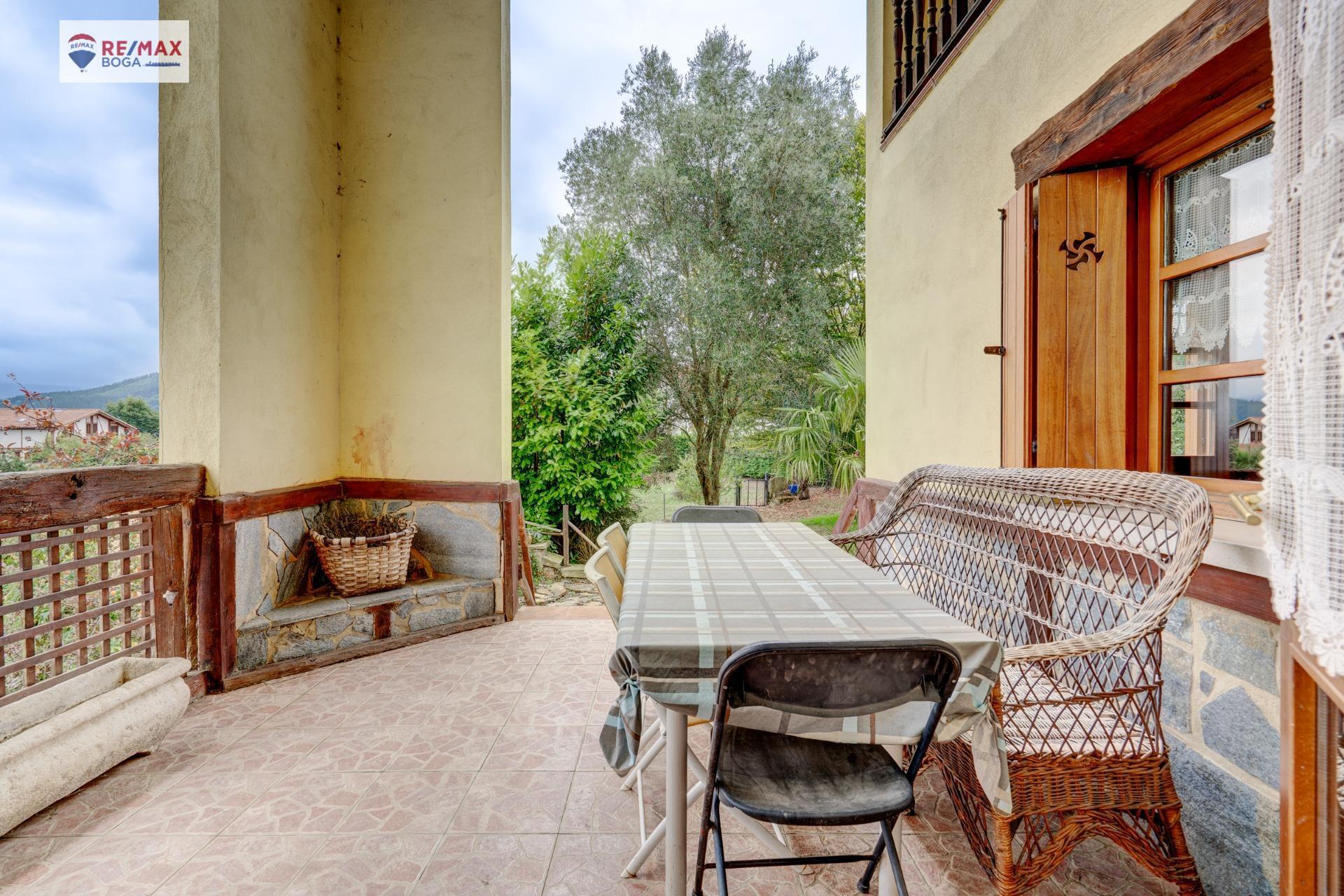 CASA FAMILIAR INDEPENDIENTE, EN ARAMAIO-ALAVA