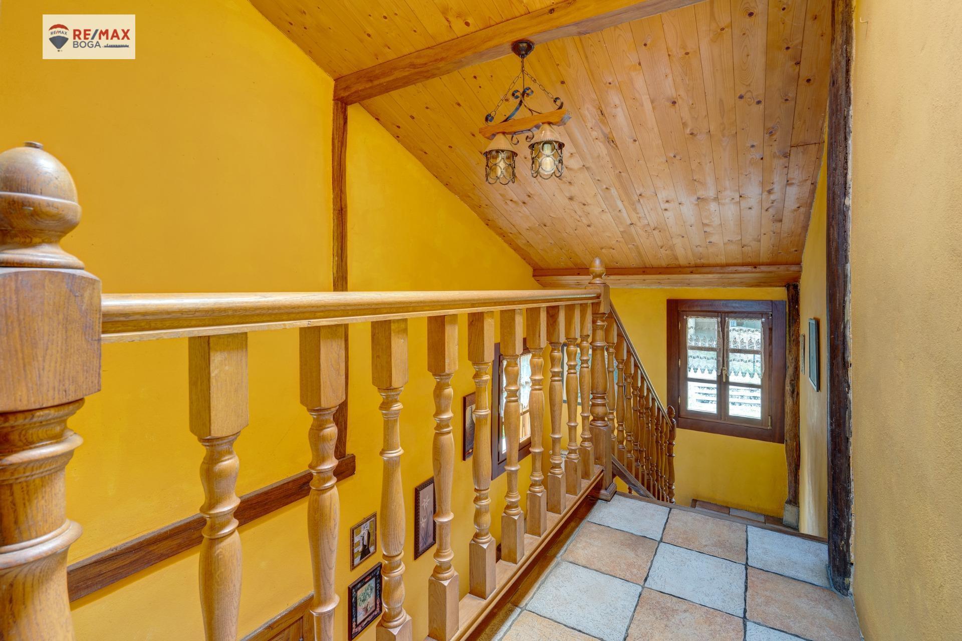 CASA FAMILIAR INDEPENDIENTE, EN ARAMAIO-ALAVA