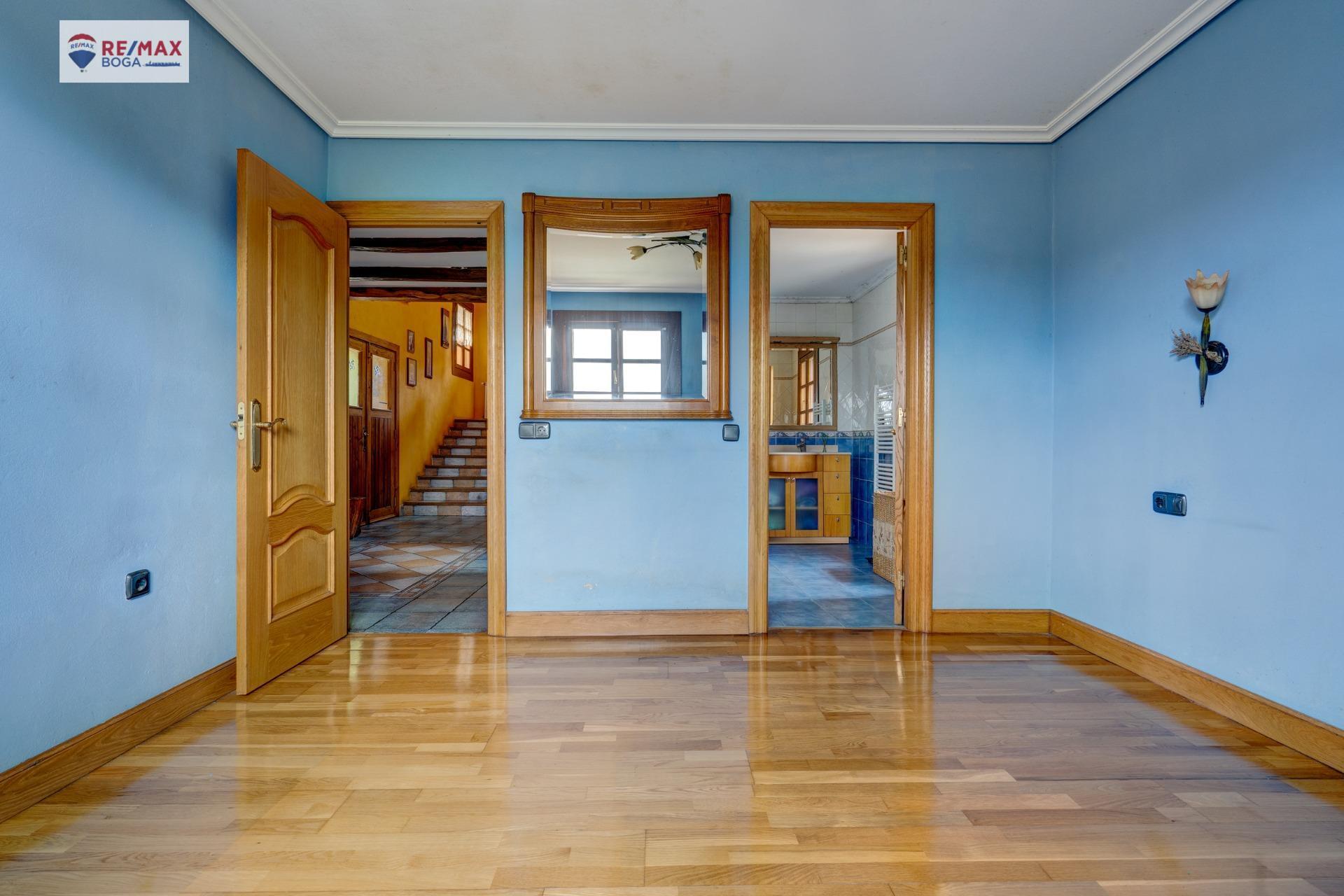 CASA FAMILIAR INDEPENDIENTE, EN ARAMAIO-ALAVA
