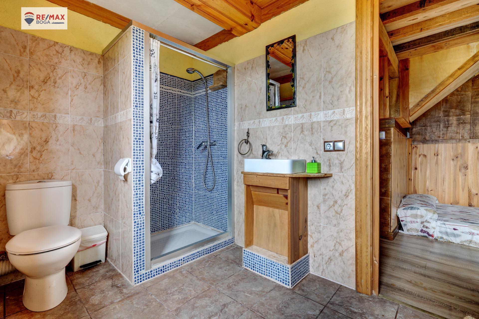 CASA FAMILIAR INDEPENDIENTE, EN ARAMAIO-ALAVA
