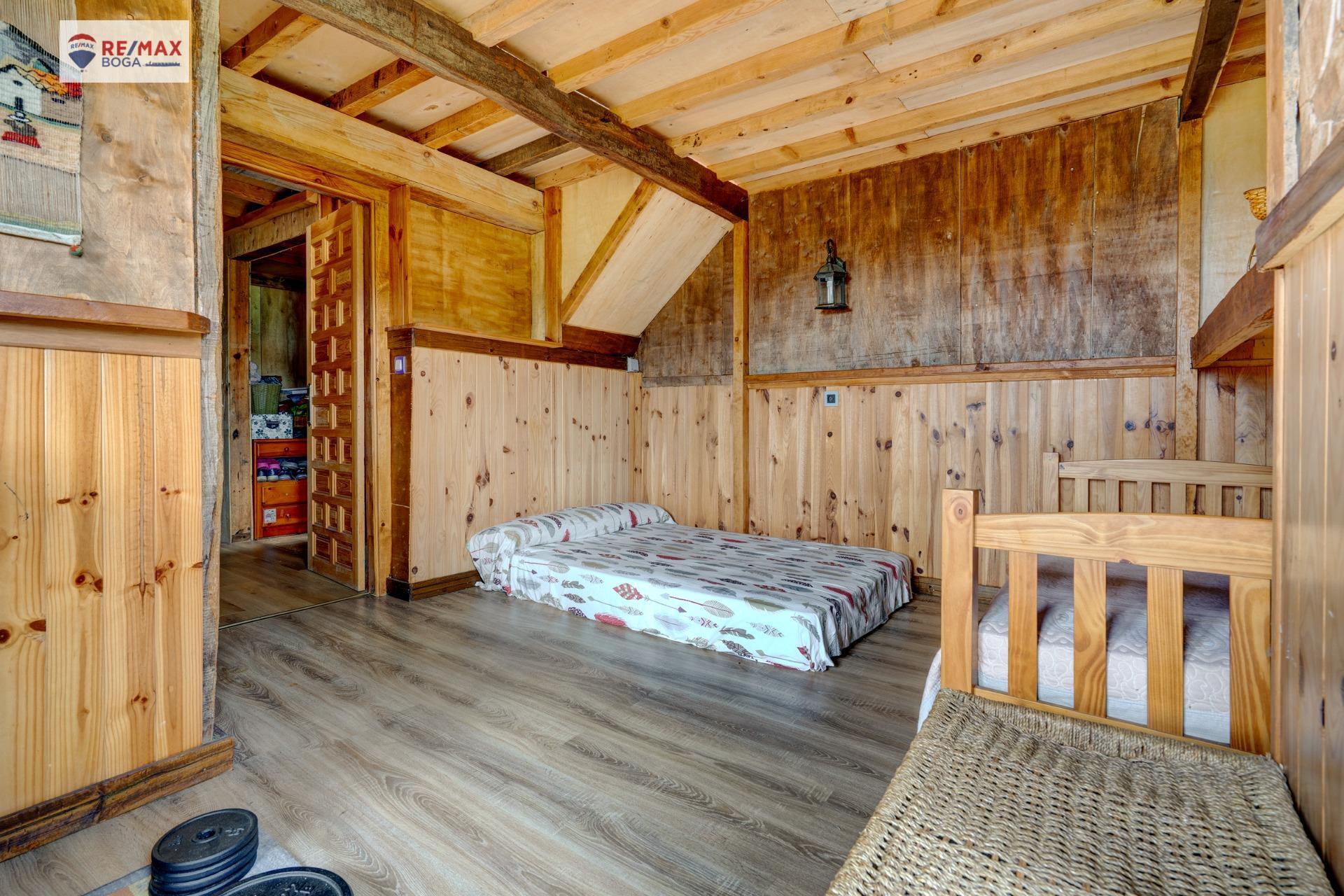 CASA FAMILIAR INDEPENDIENTE, EN ARAMAIO-ALAVA