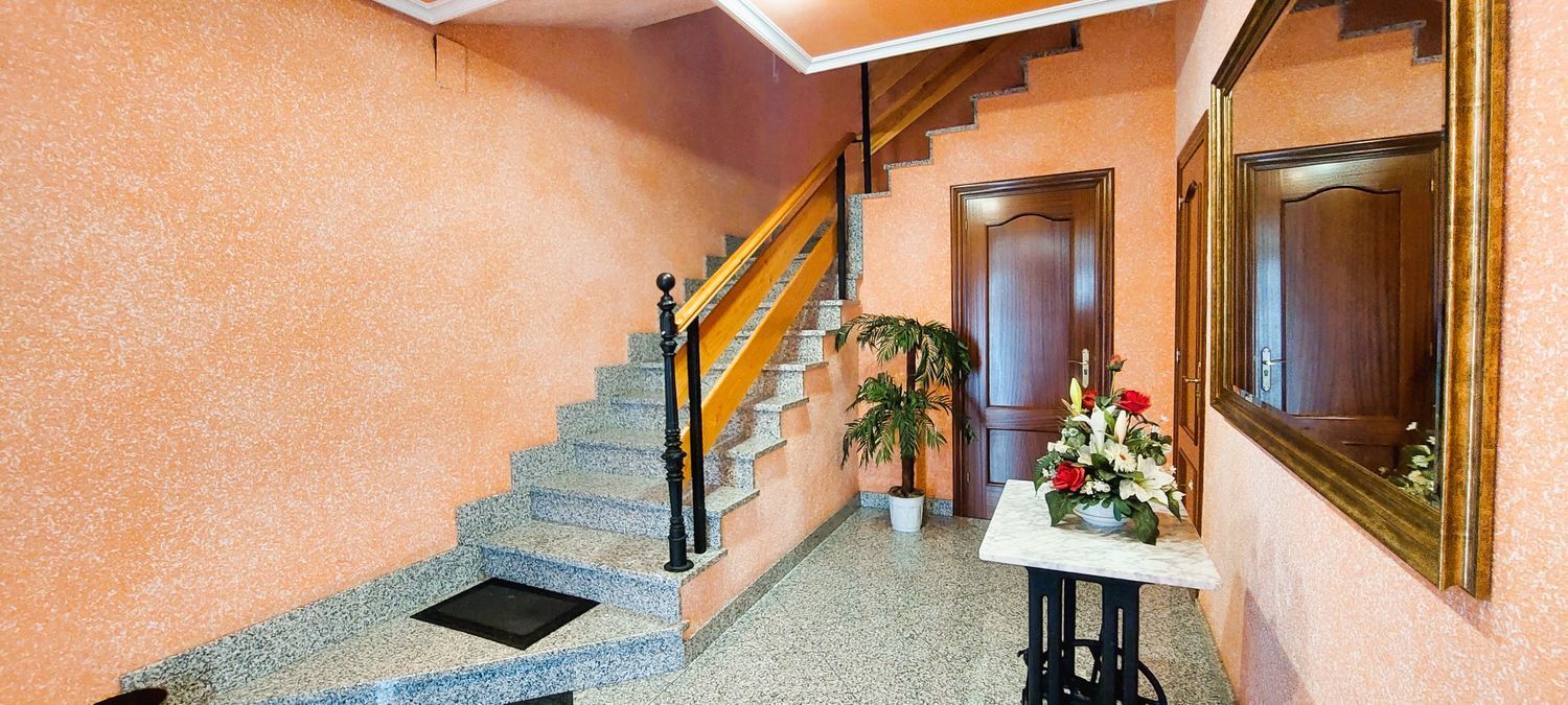 Edificios-Venta-San Martín del Rey Aurelio-1096699