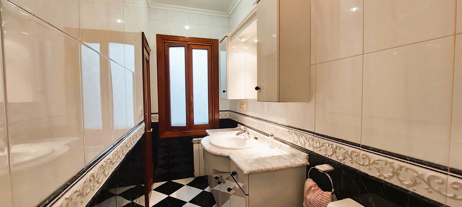 Edificios-Venta-San MartÃ­n del Rey Aurelio-1096699-Foto-21
