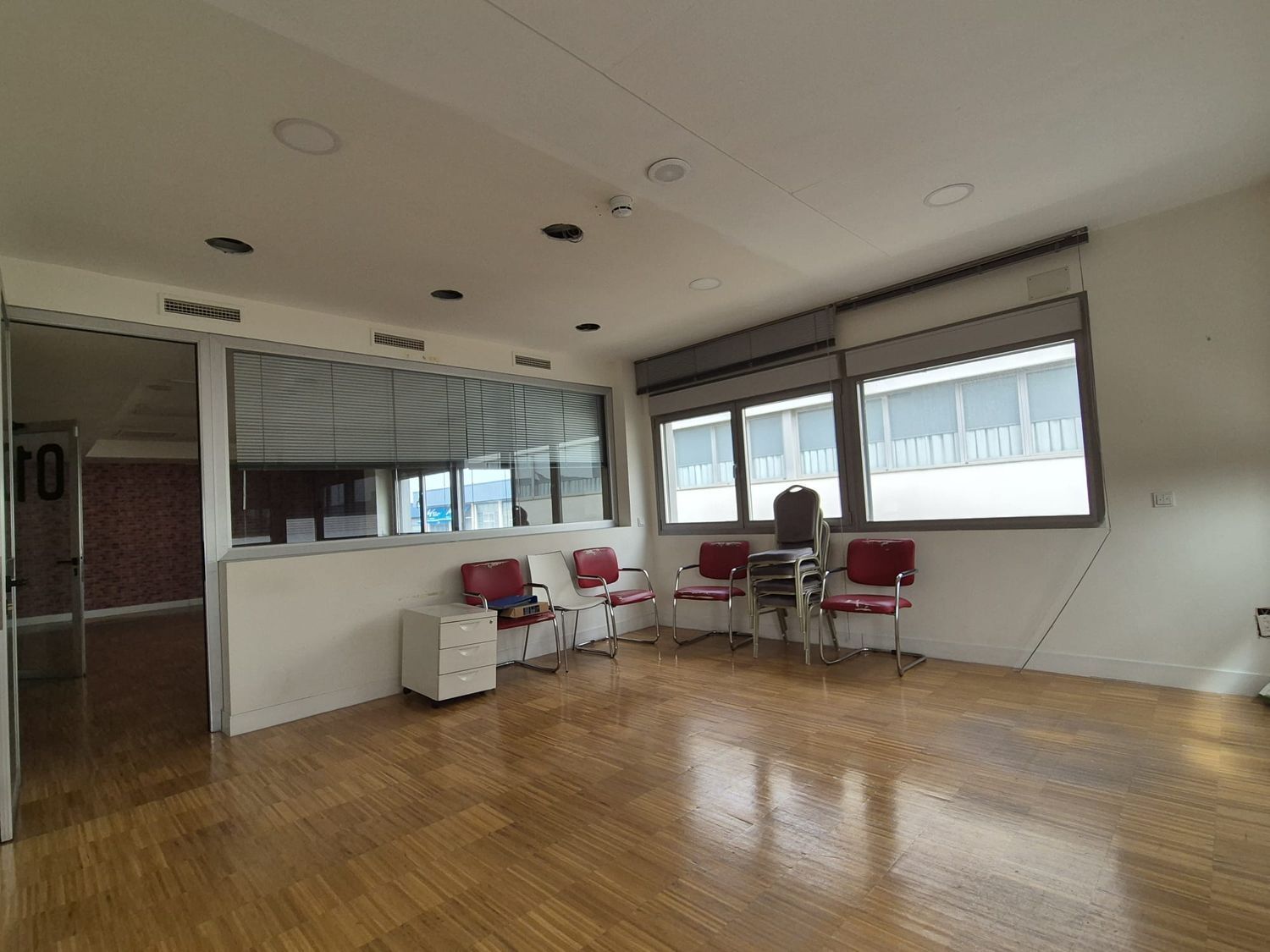 Oficinas-Alquiler-Villaviciosa de OdÃ³n-1835002-Foto-28