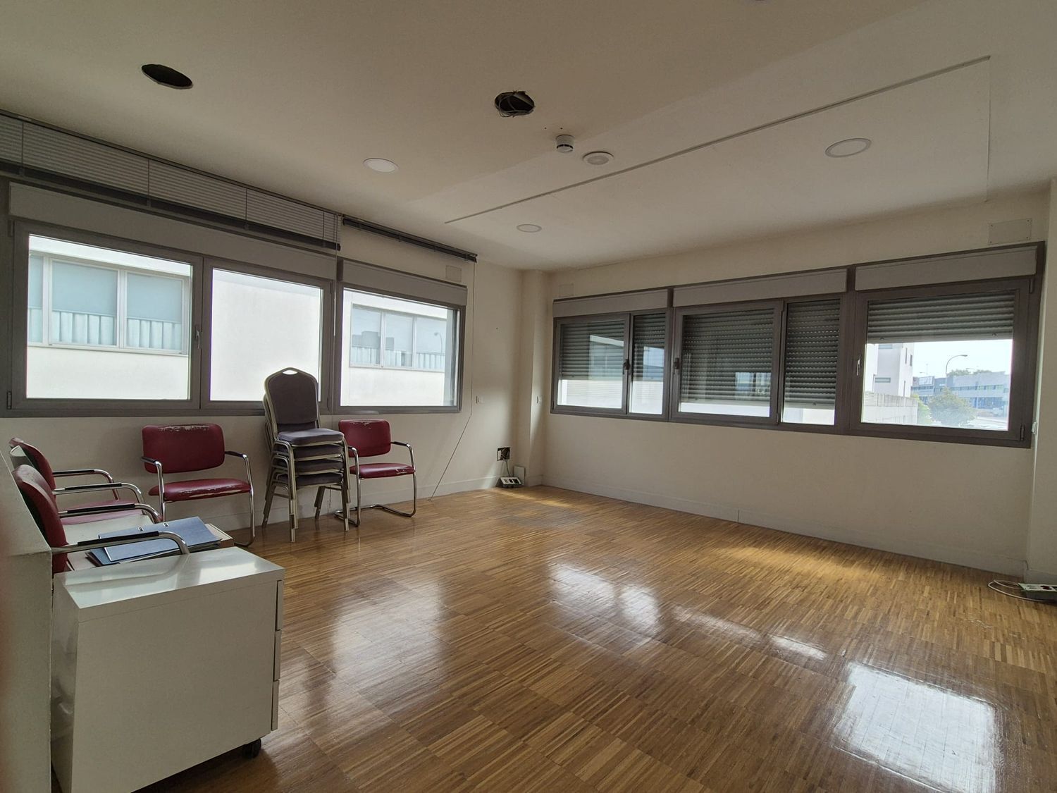 Oficinas-Alquiler-Villaviciosa de OdÃ³n-1835002-Foto-29