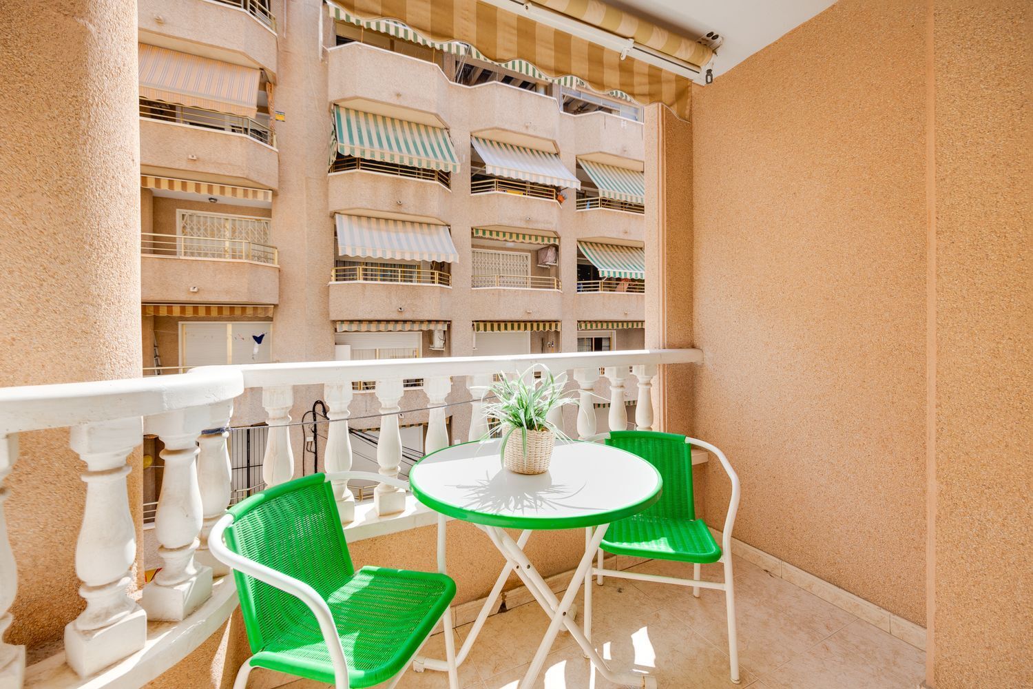Pisos-Venta-Torrevieja-1399068-Foto-2