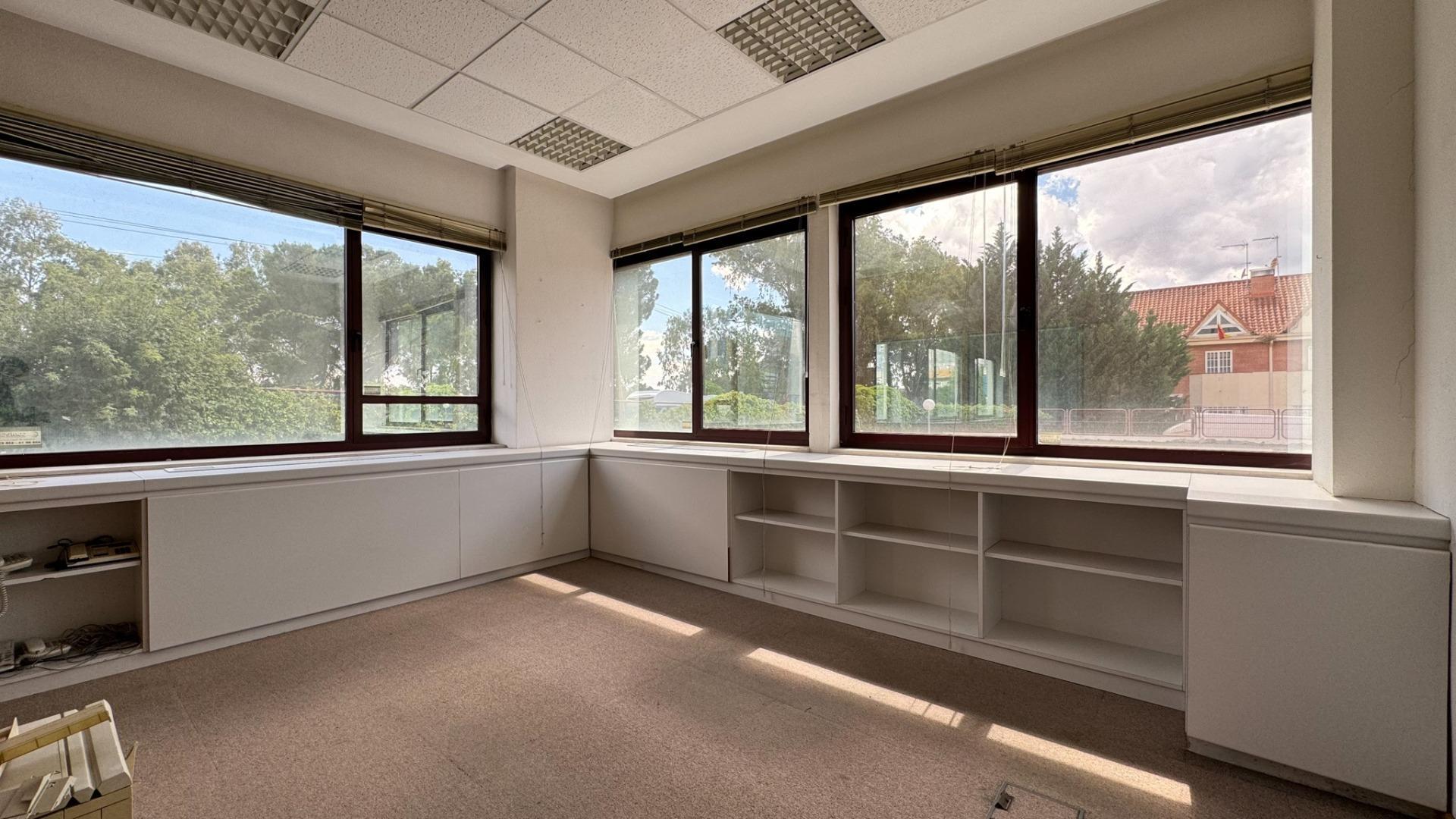 Oficinas-Venta-Las Rozas de Madrid-1133280-Foto-6