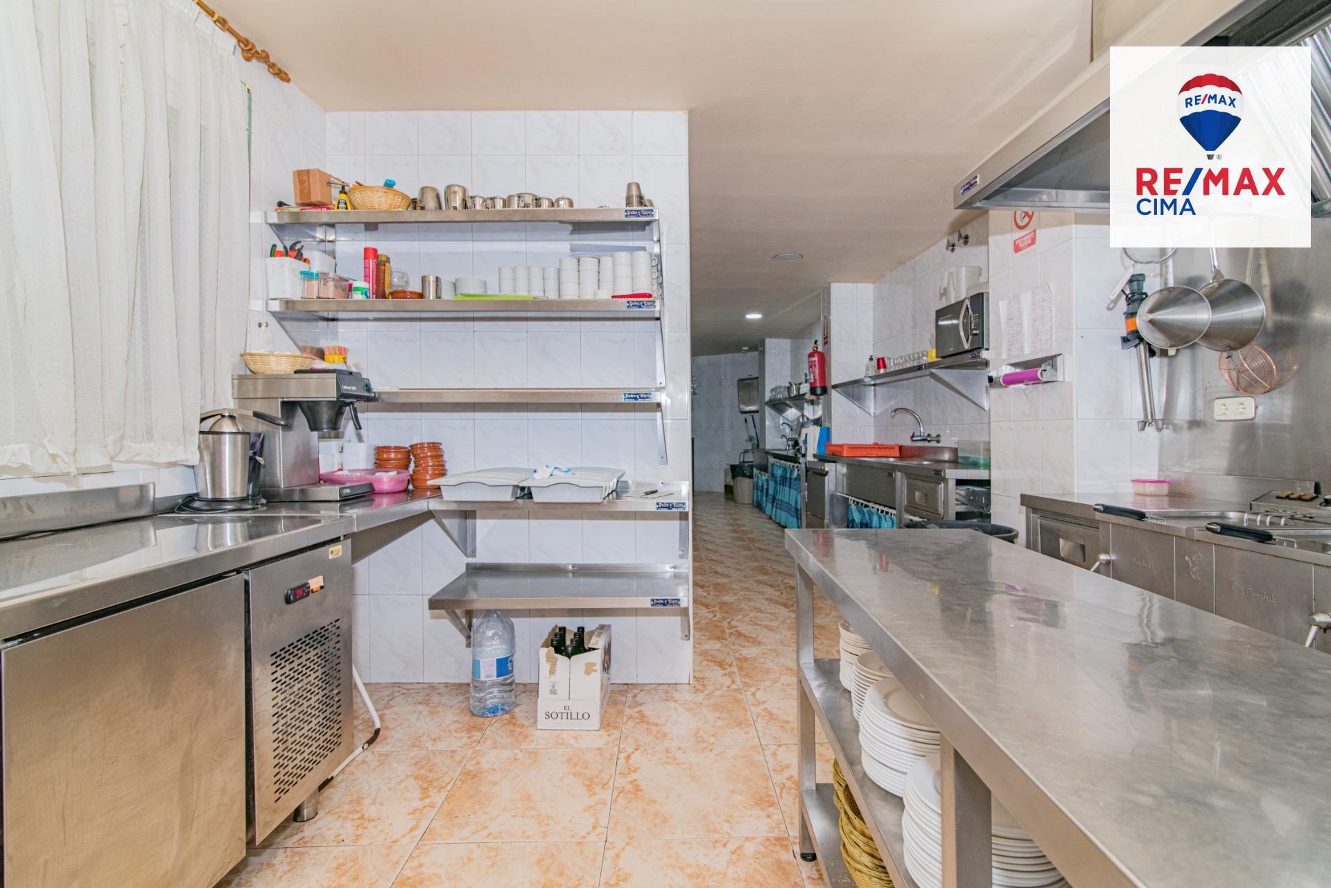 Edificios-Venta-Cortes y Graena-1395070-Foto-28