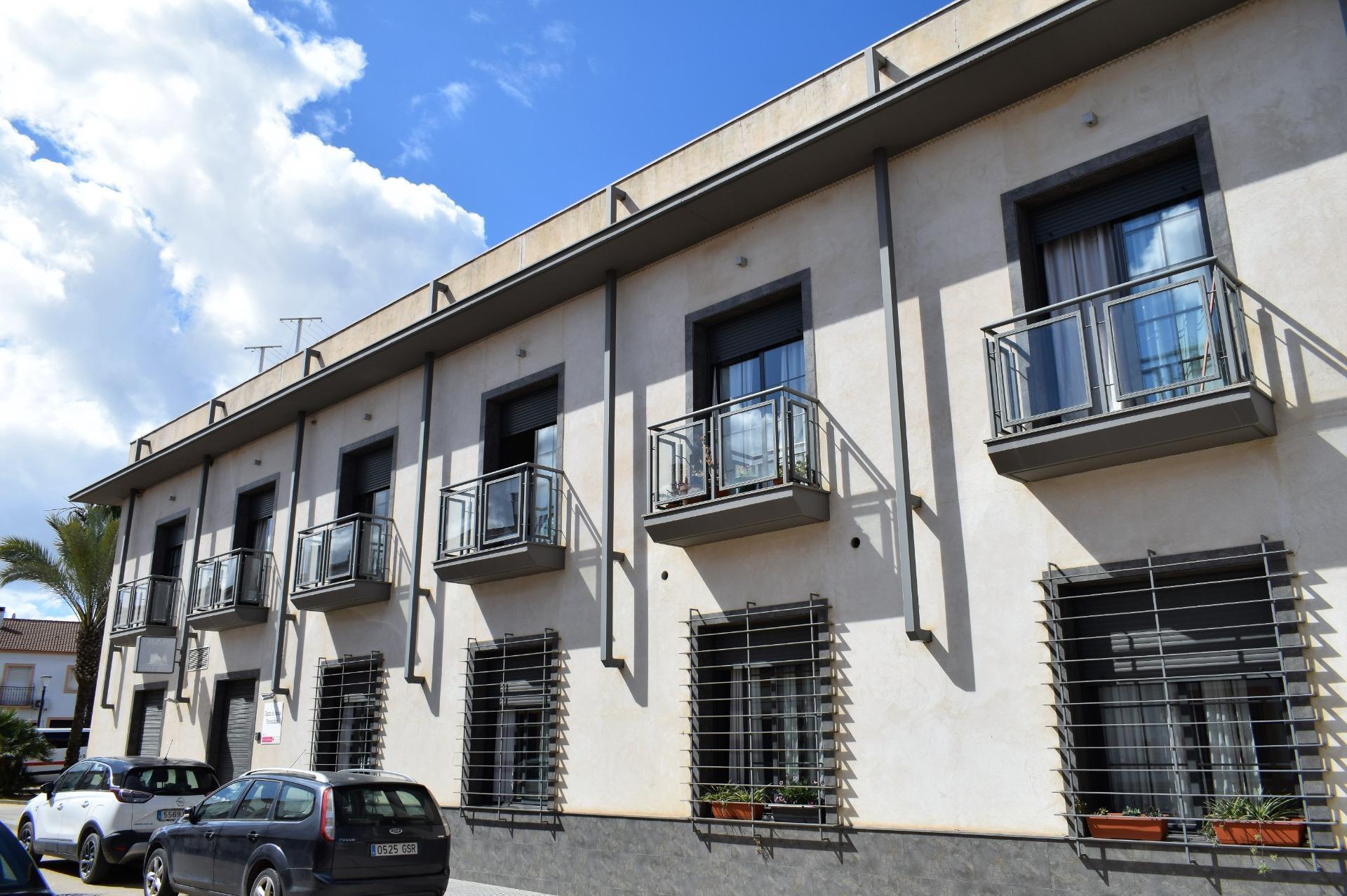 Edificios-Venta-San BartolomÃ© de la Torre-1836470-Foto-2