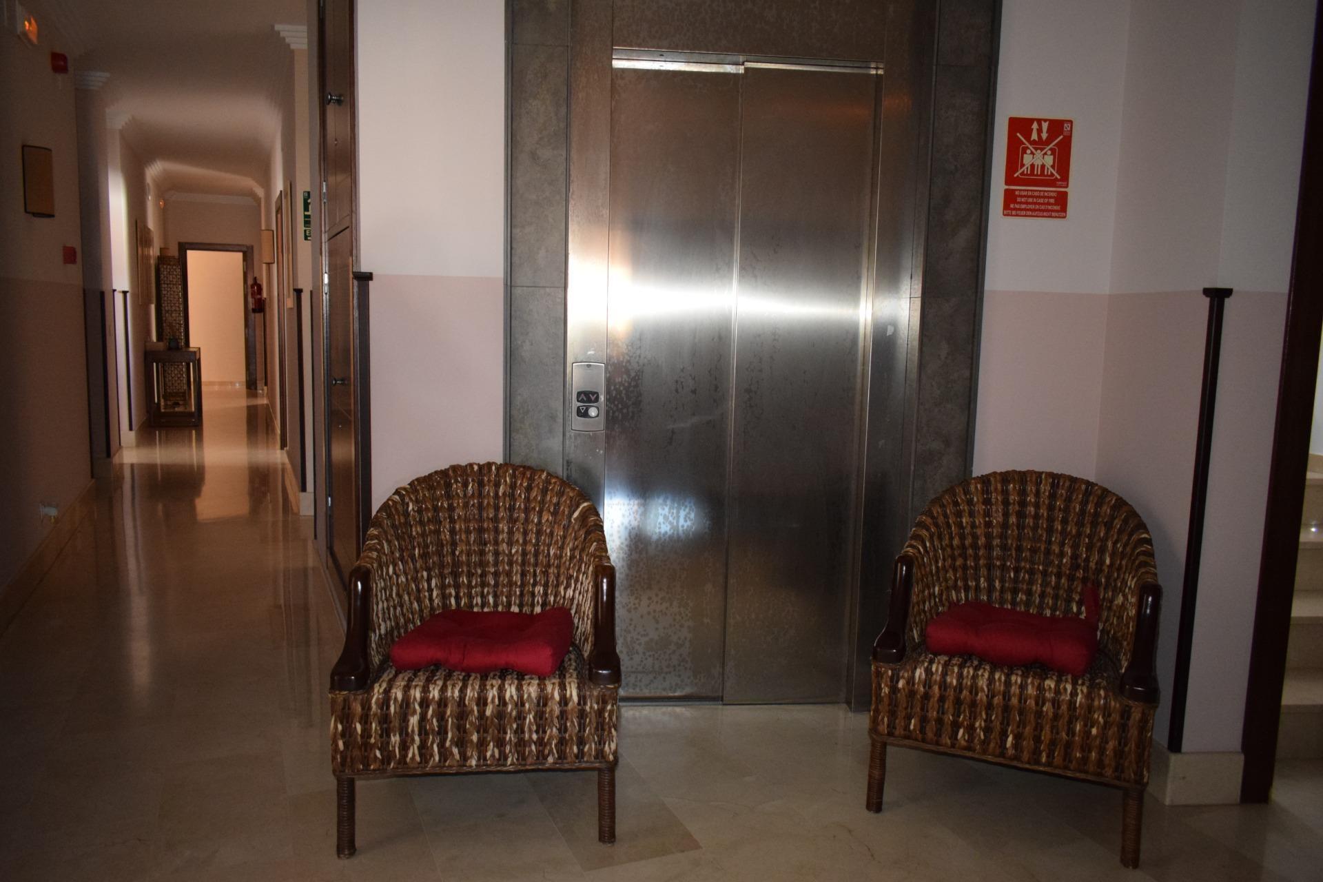 Edificios-Venta-San BartolomÃ© de la Torre-1836470-Foto-79
