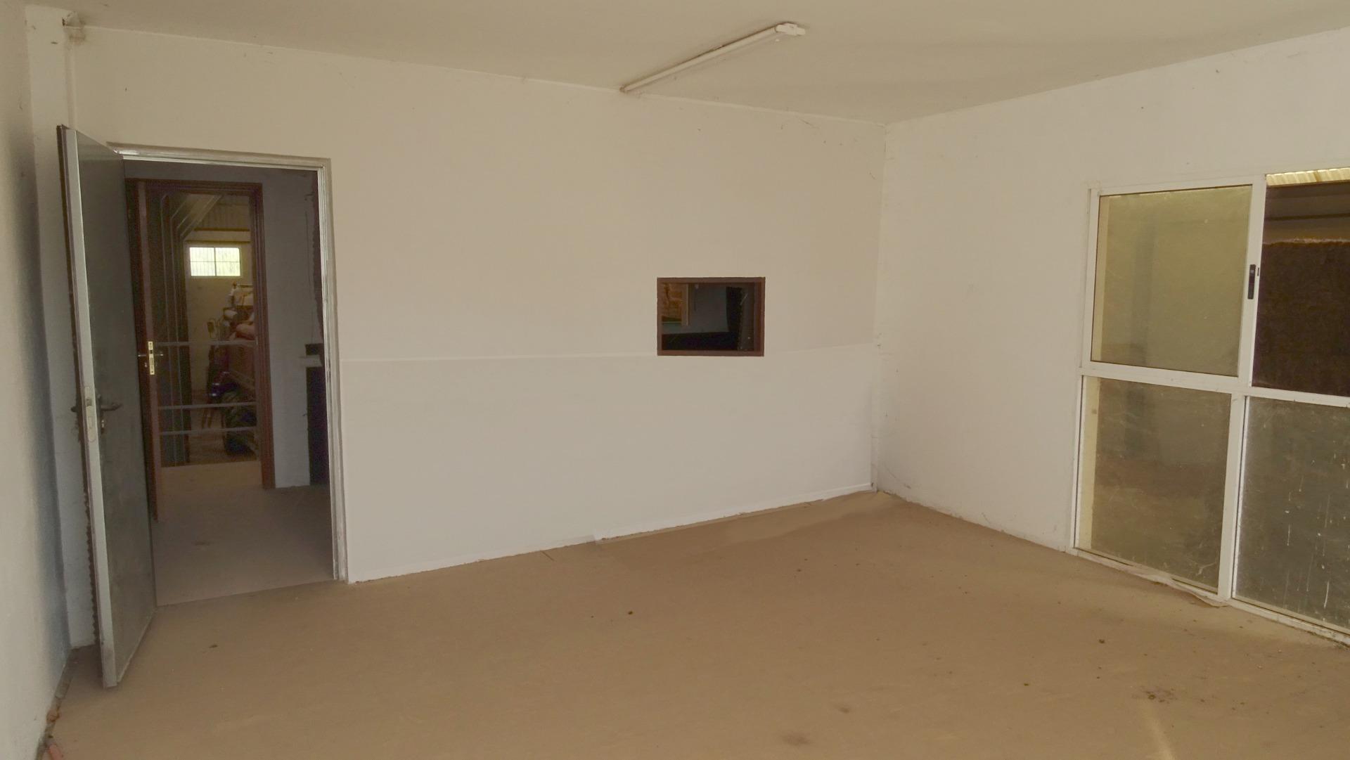 Naves-Venta-Torrebaja-1521260-Foto-6