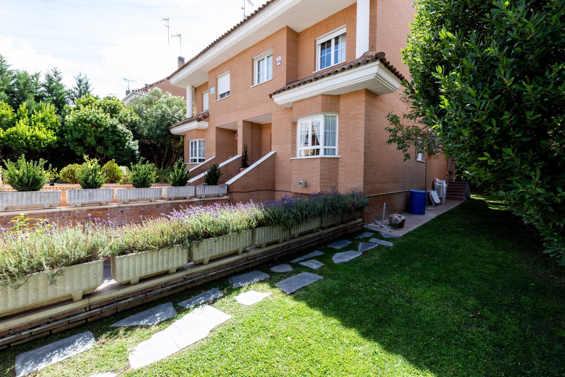 Casas o chalets-Venta-Villaviciosa de OdÃ³n-1836500-Foto-2