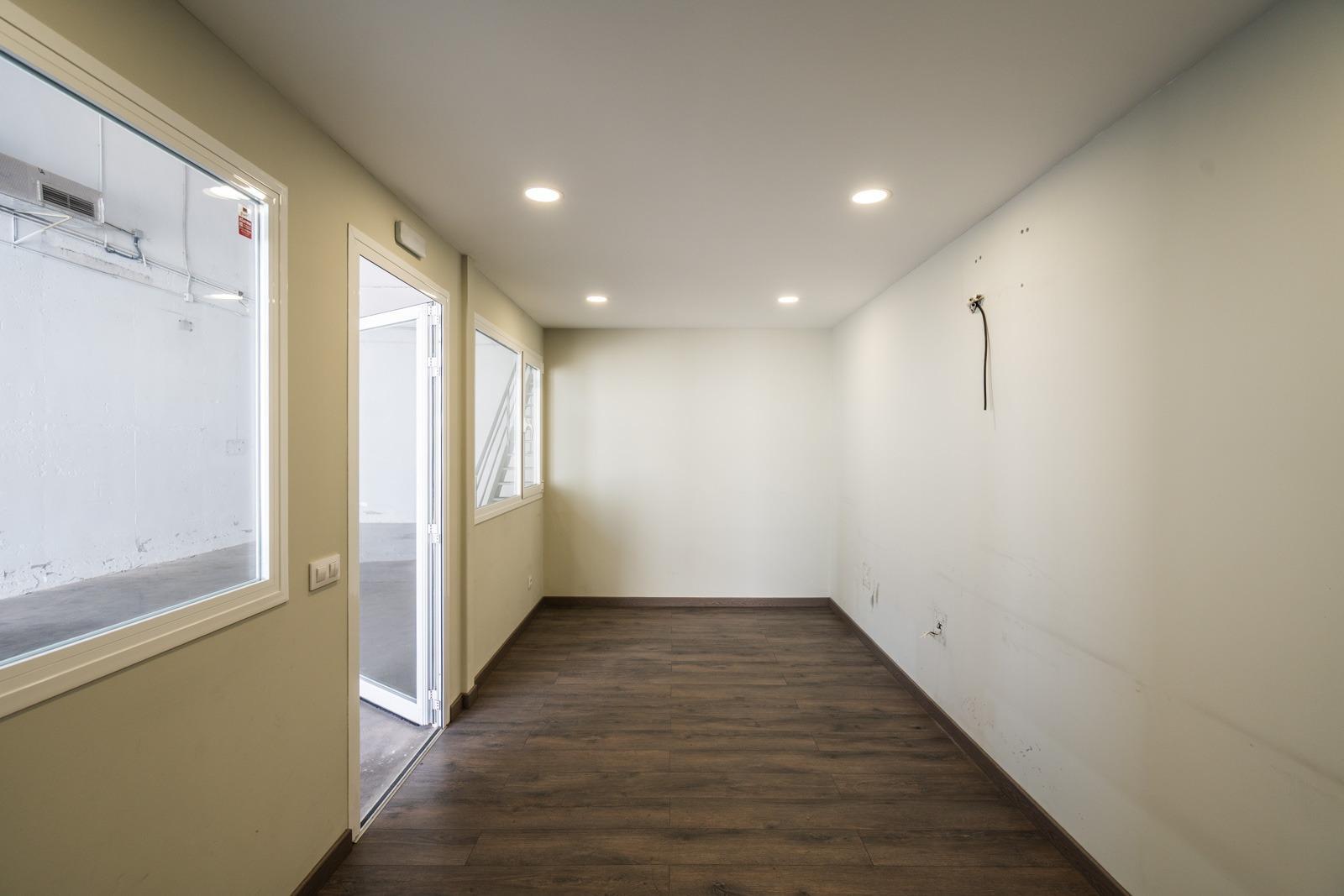 Naves-Venta-Coslada-1706946-Foto-5