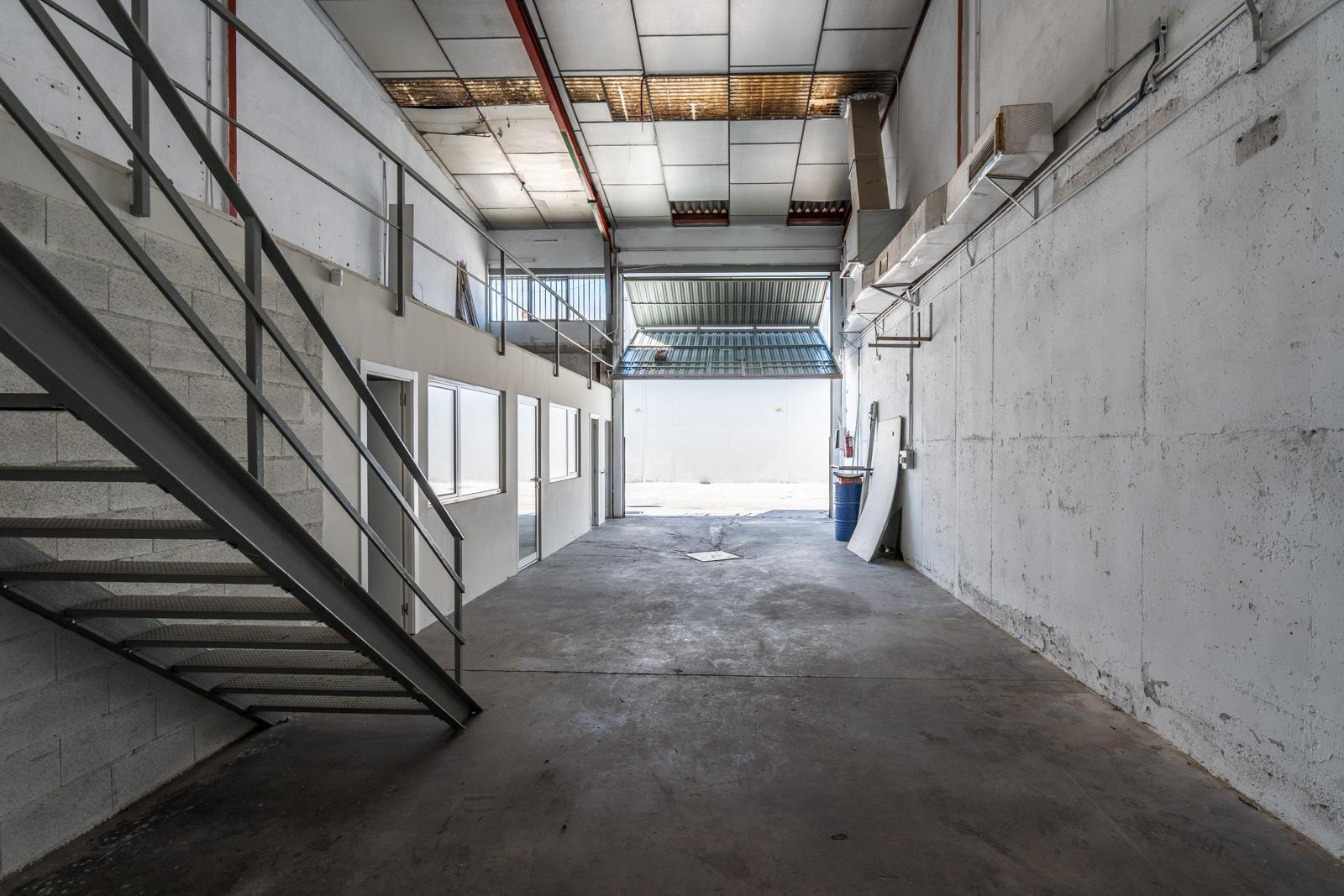 Naves-Venta-Coslada-1706946-Foto-10